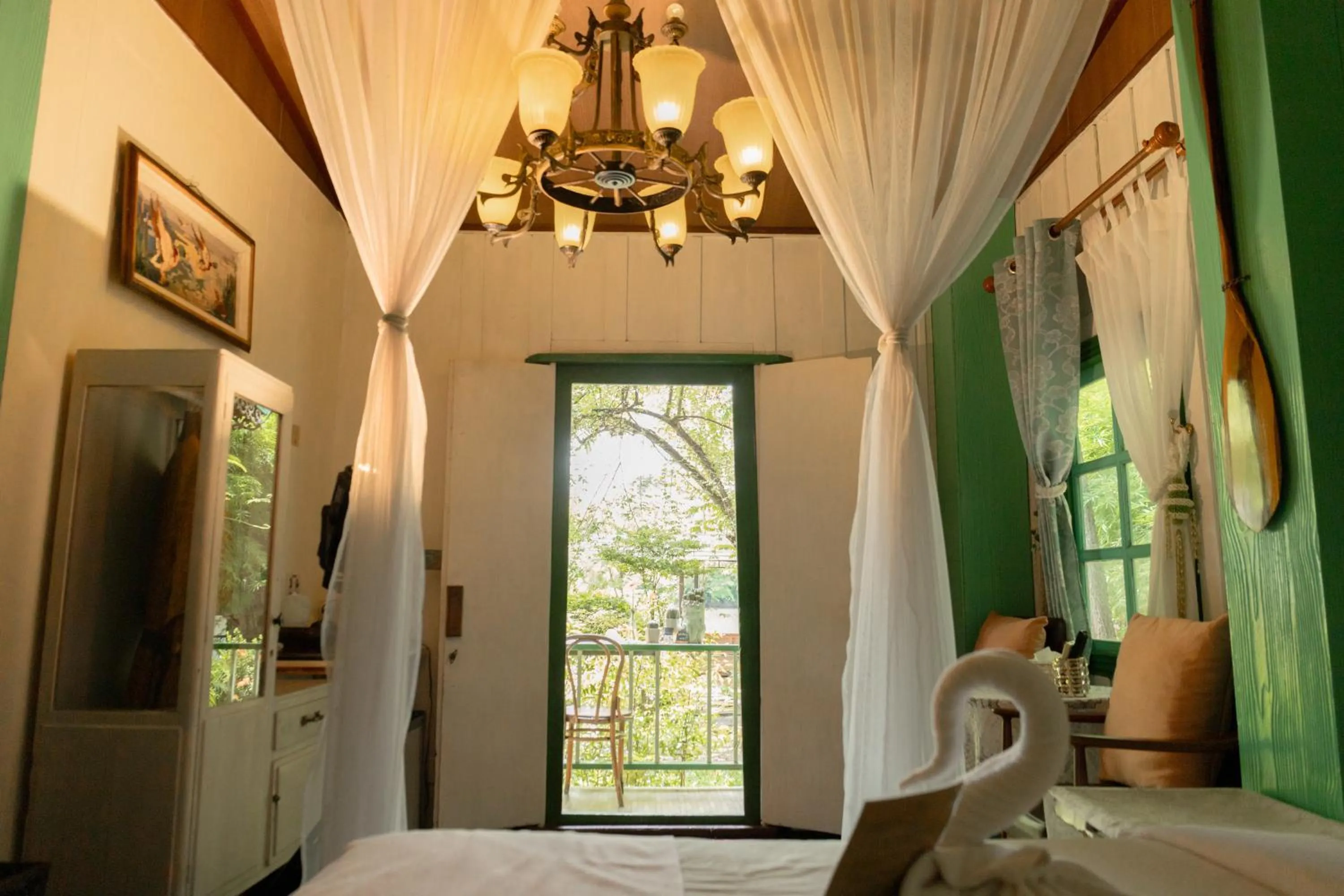 Bedroom, Bed in The Antique Riverside Resort