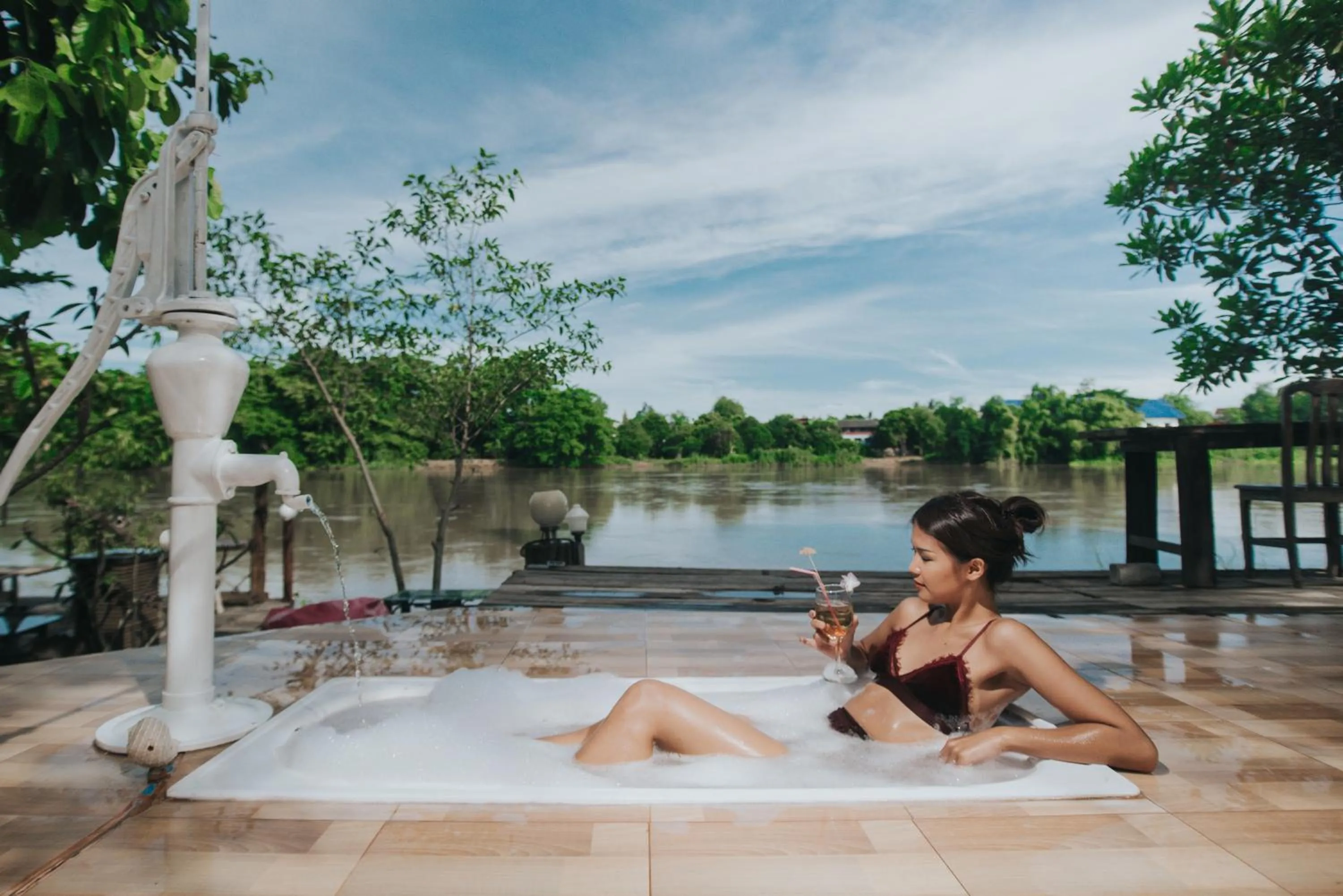 BBQ facilities in The Antique Riverside Resort