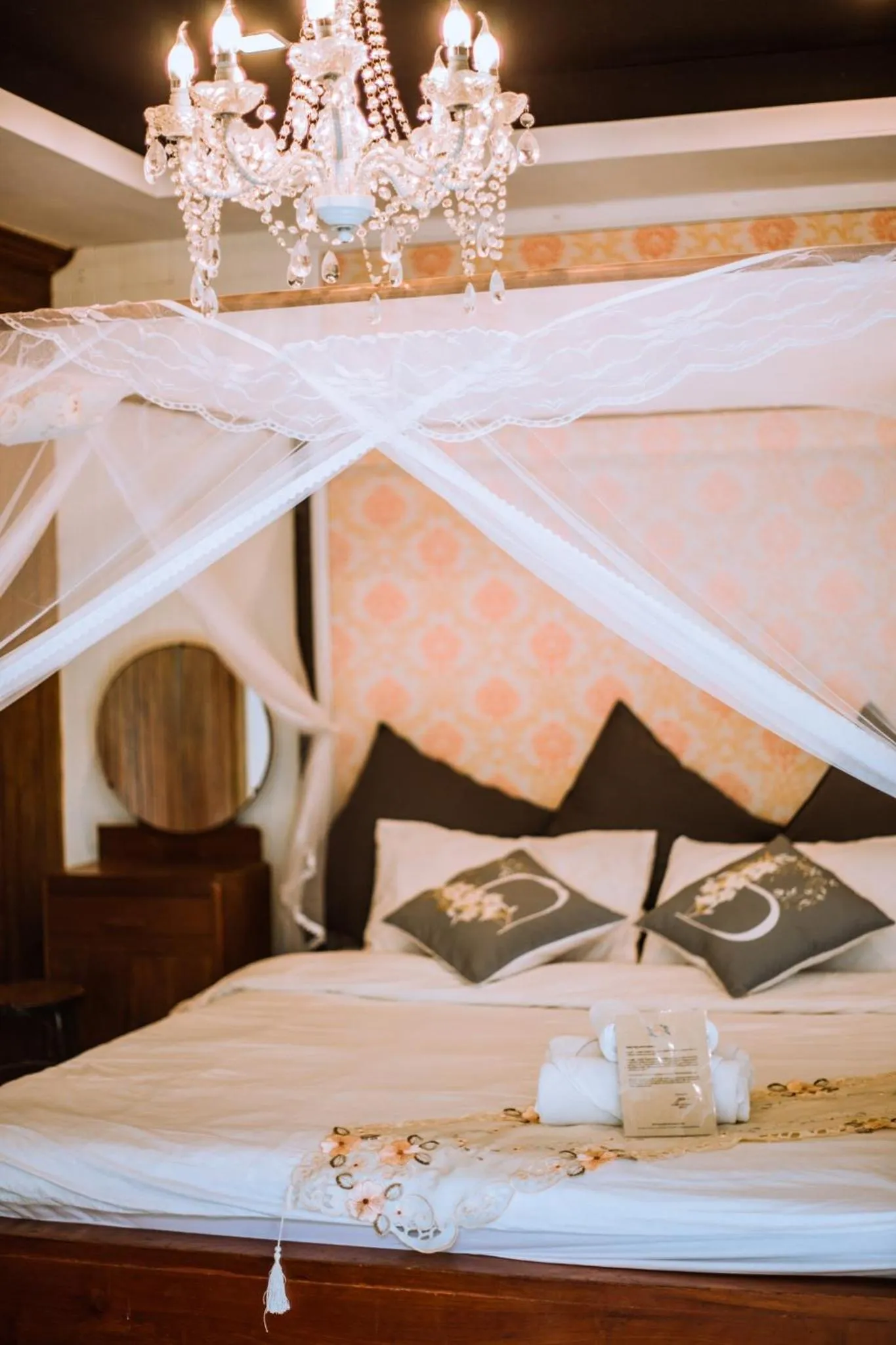 The Antique Riverside Resort