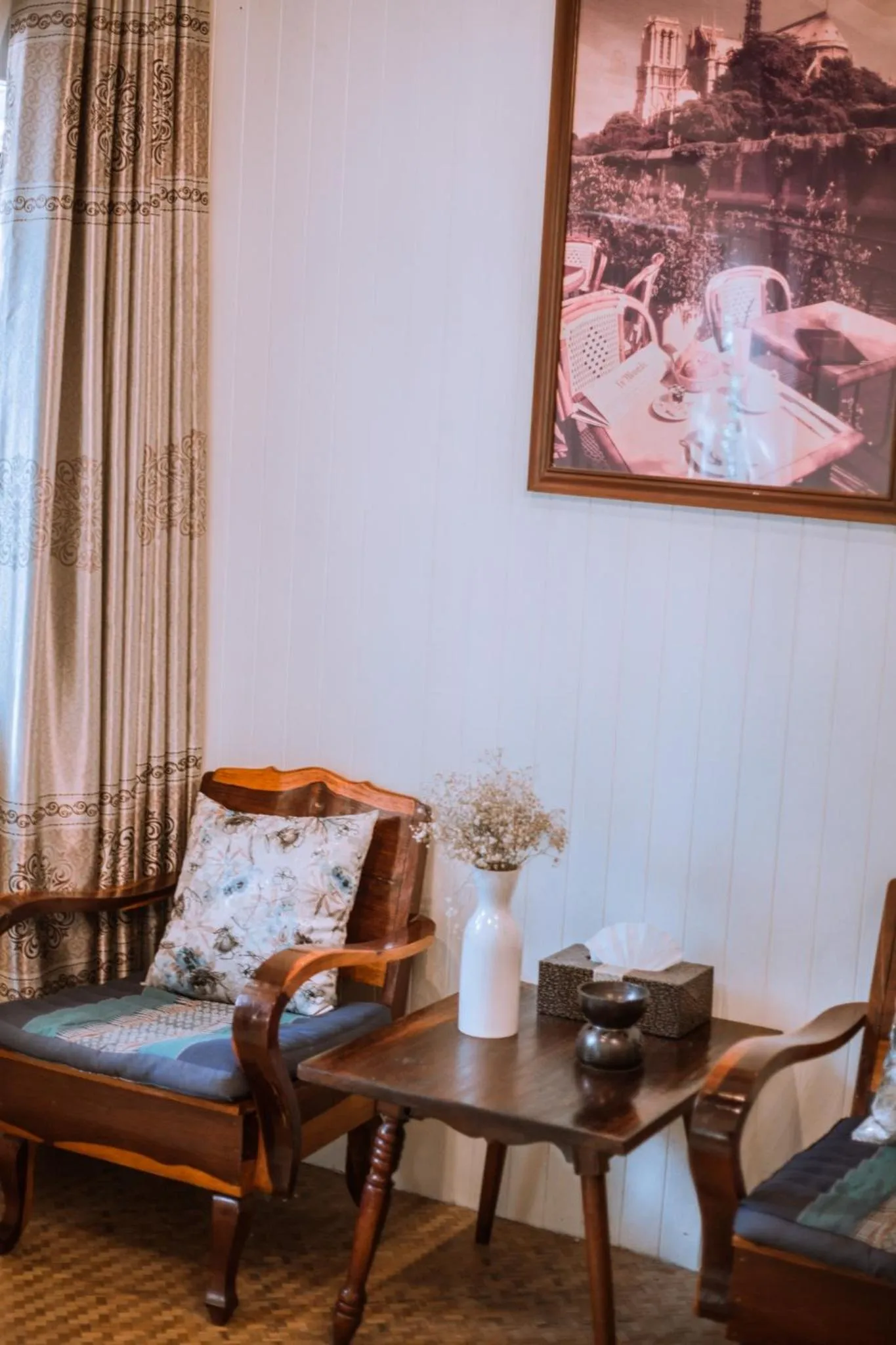 The Antique Riverside Resort