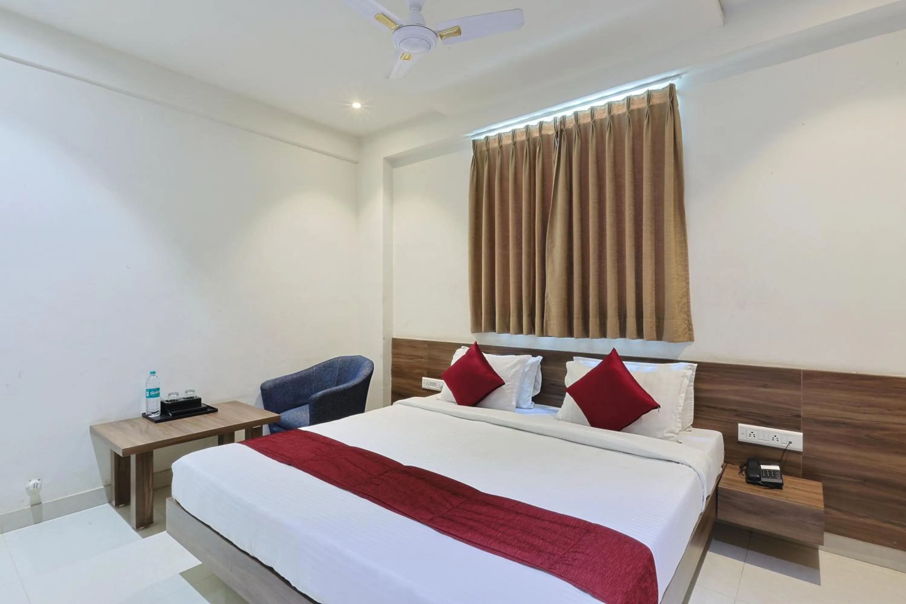 Bedroom, Bed in Hotel Scintilla