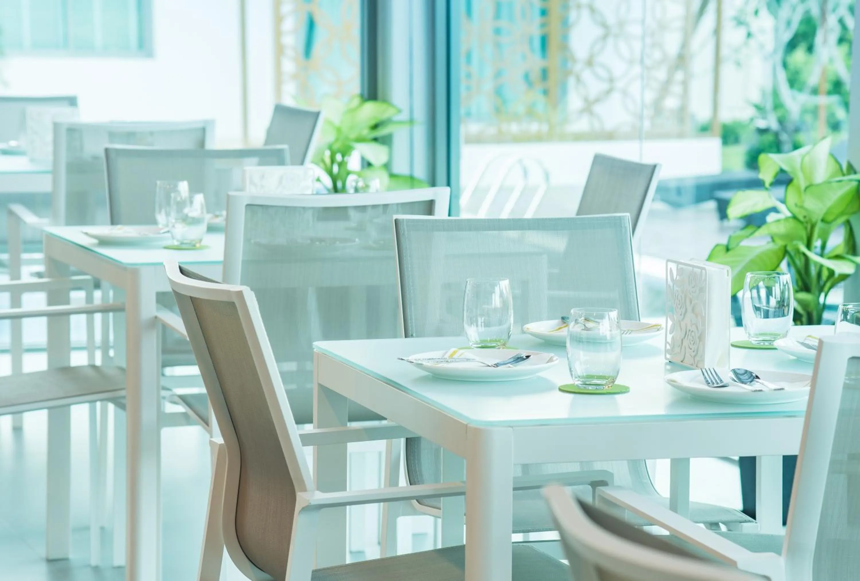 Restaurant/places to eat in The Peak