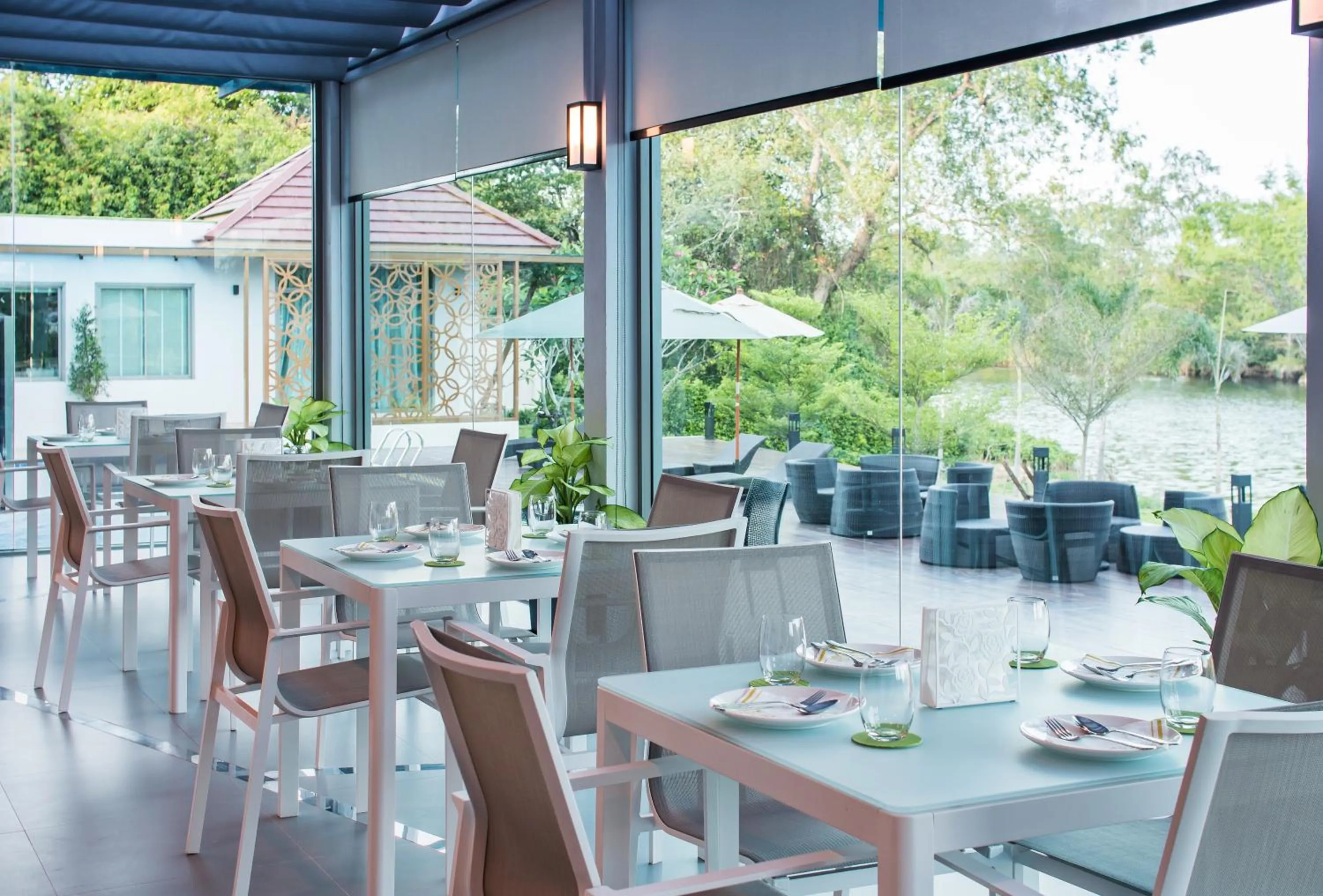 Restaurant/places to eat in The Peak