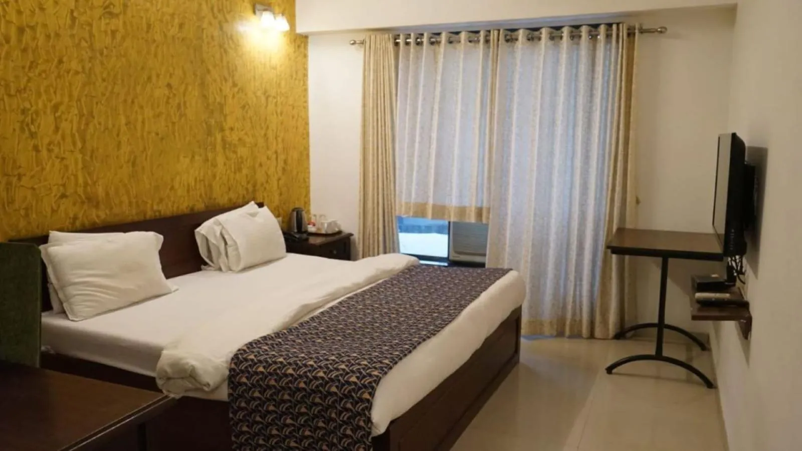 Bed in VITS Select Bharuch