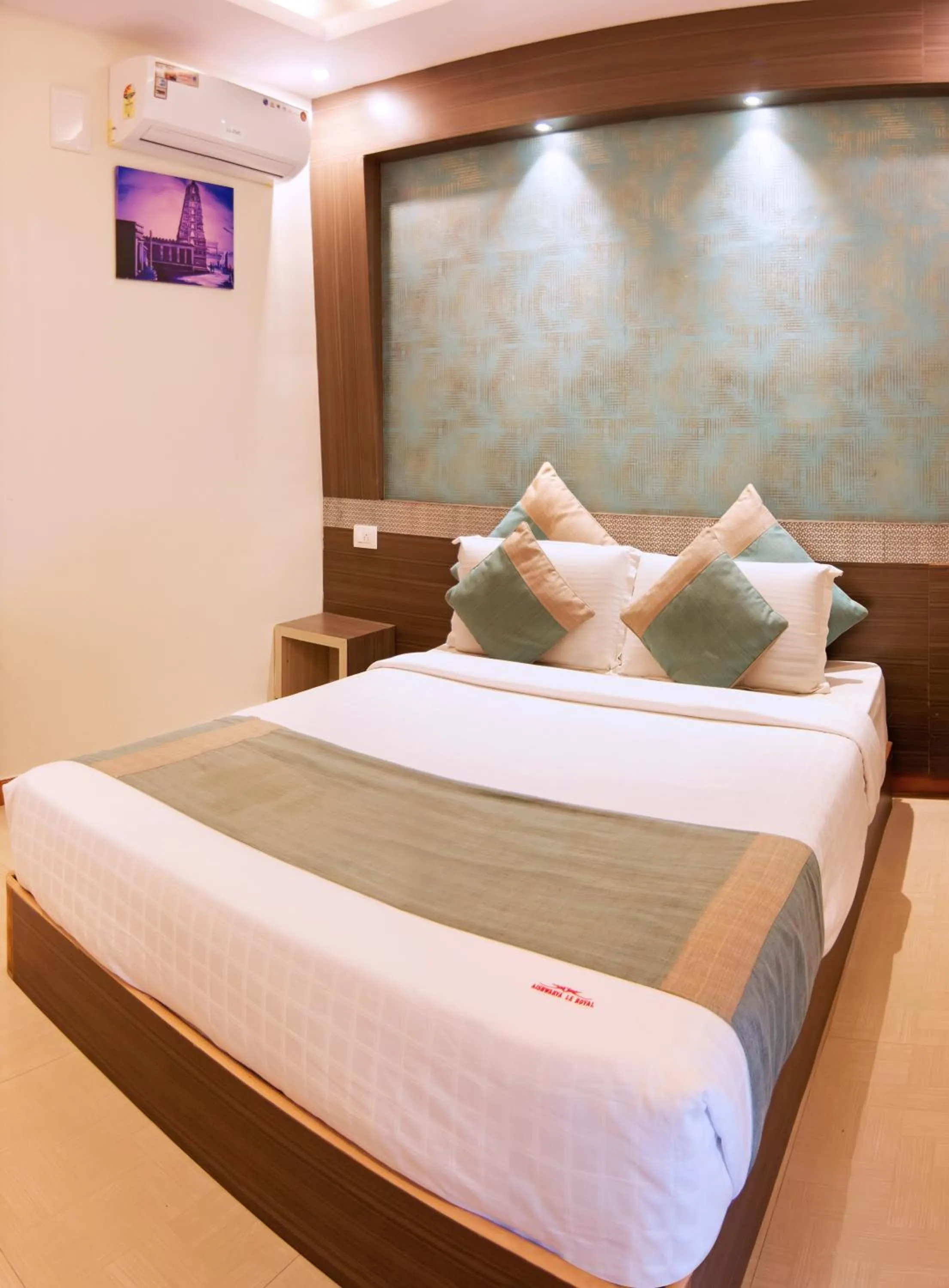 Bed in Aishwarya Le Royal