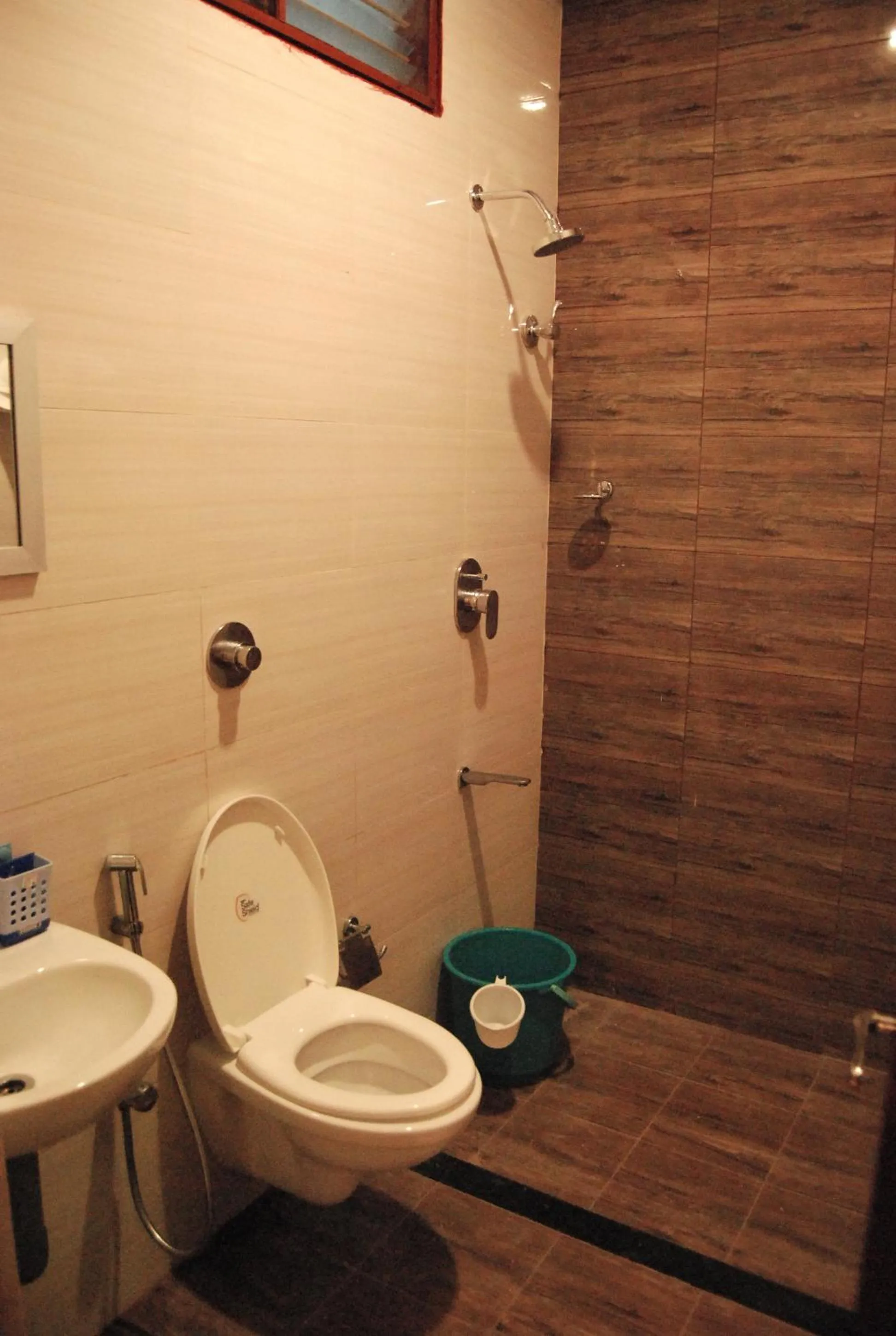 Bathroom in Shivalaya hotel