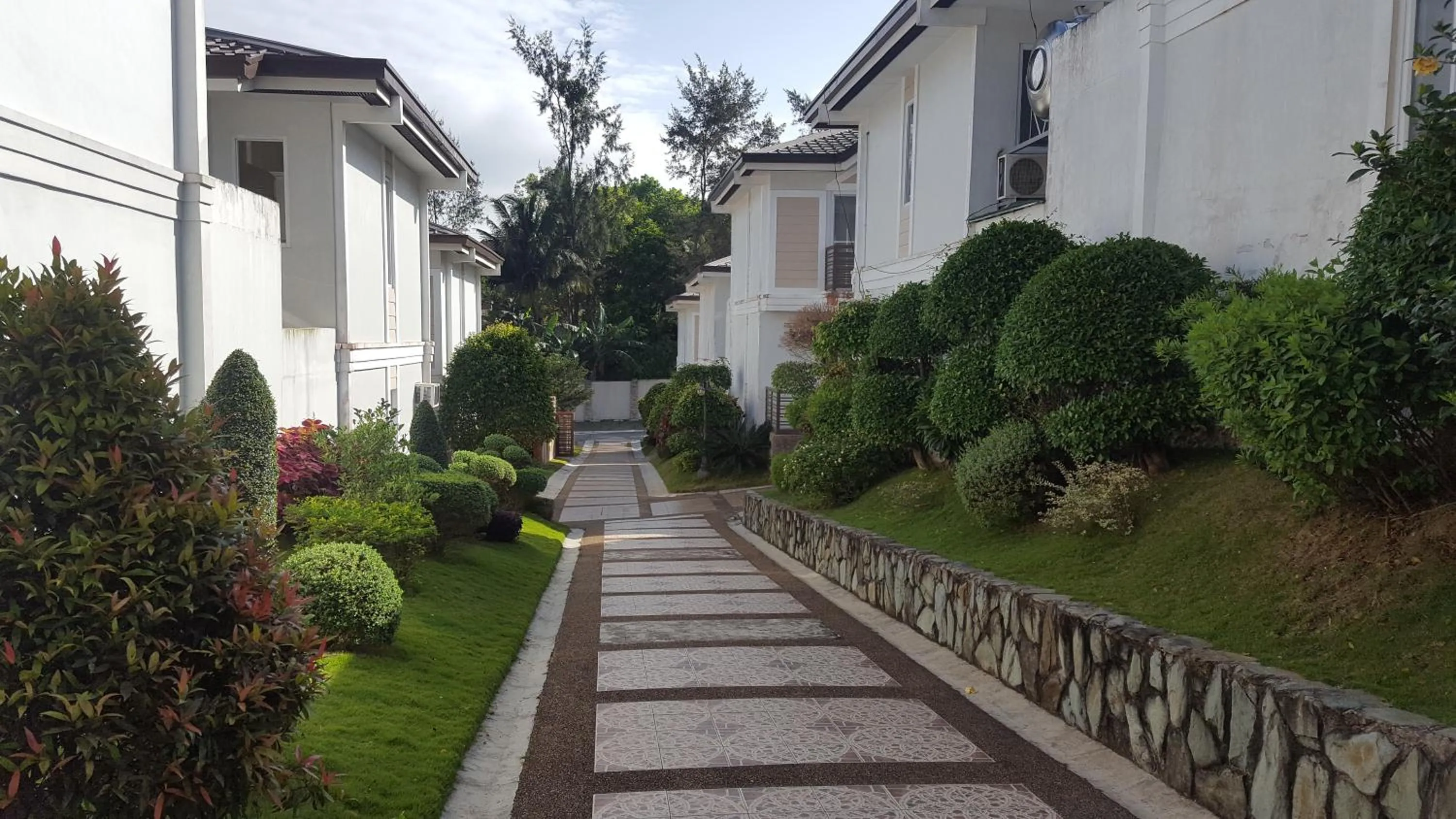 Property building in Tagaytay Hampton Villa