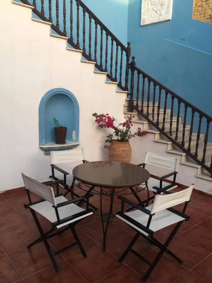 Property building in Villa Thermopilon