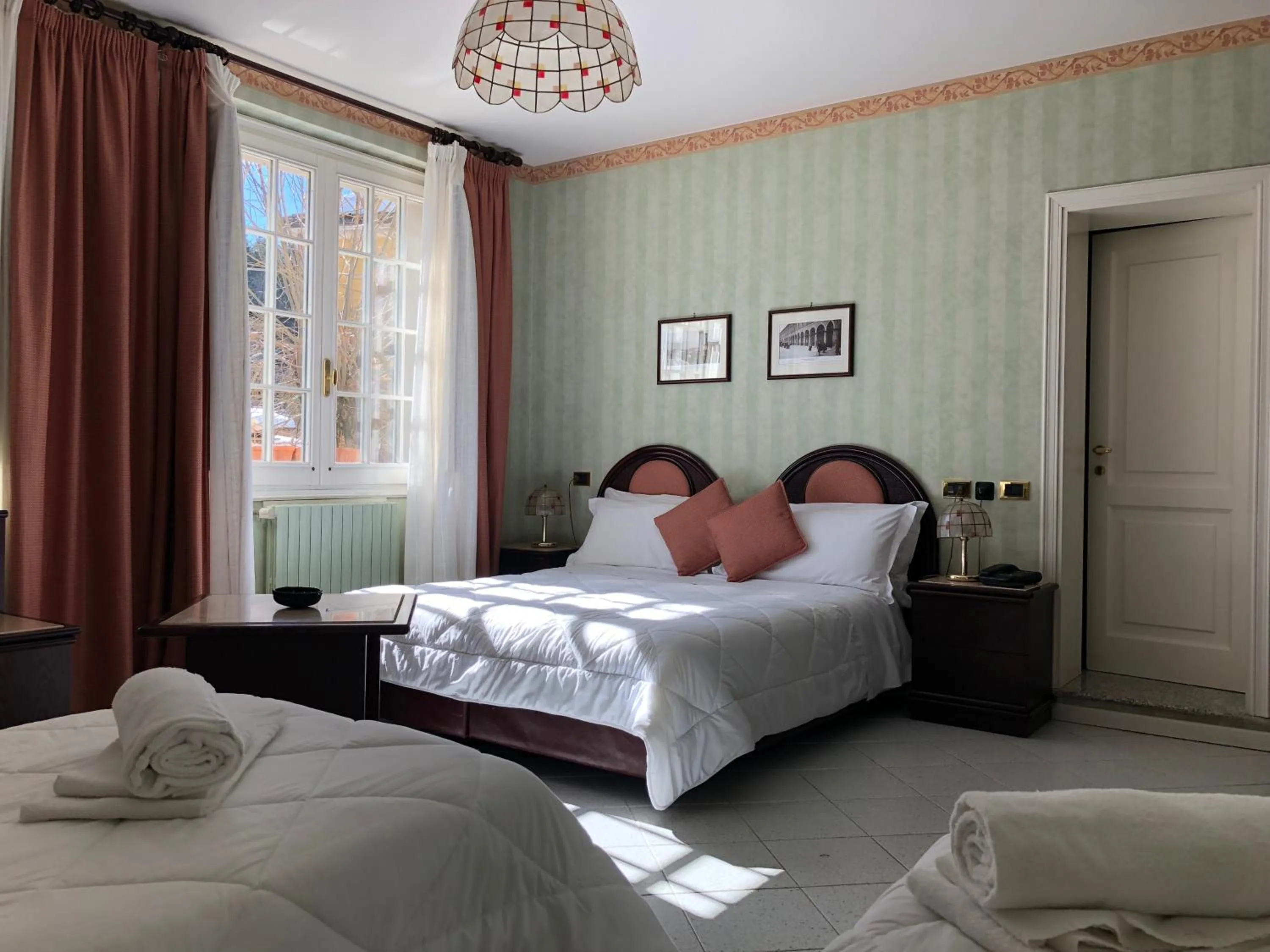 Photo of the whole room, Bed in Albergo Sapori
