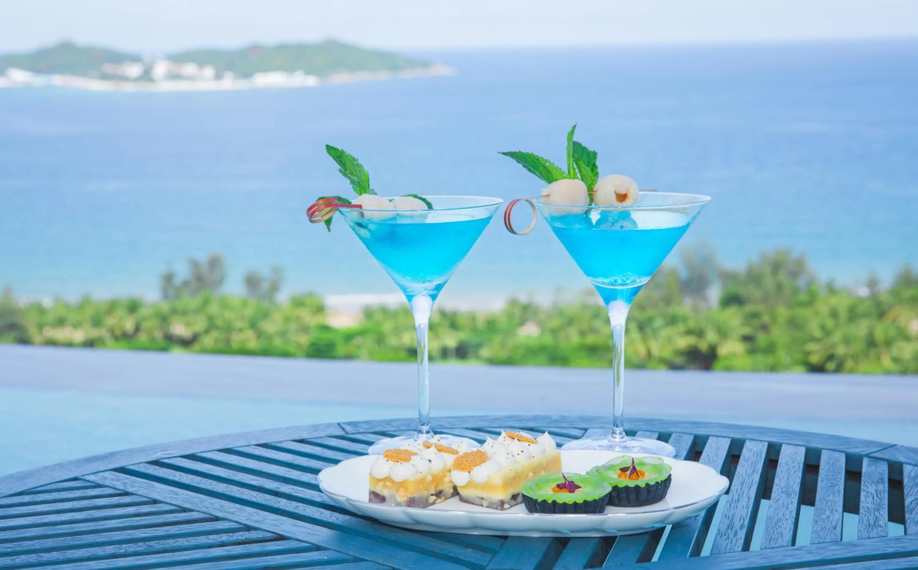 Restaurant/places to eat in Rosewood Sanya