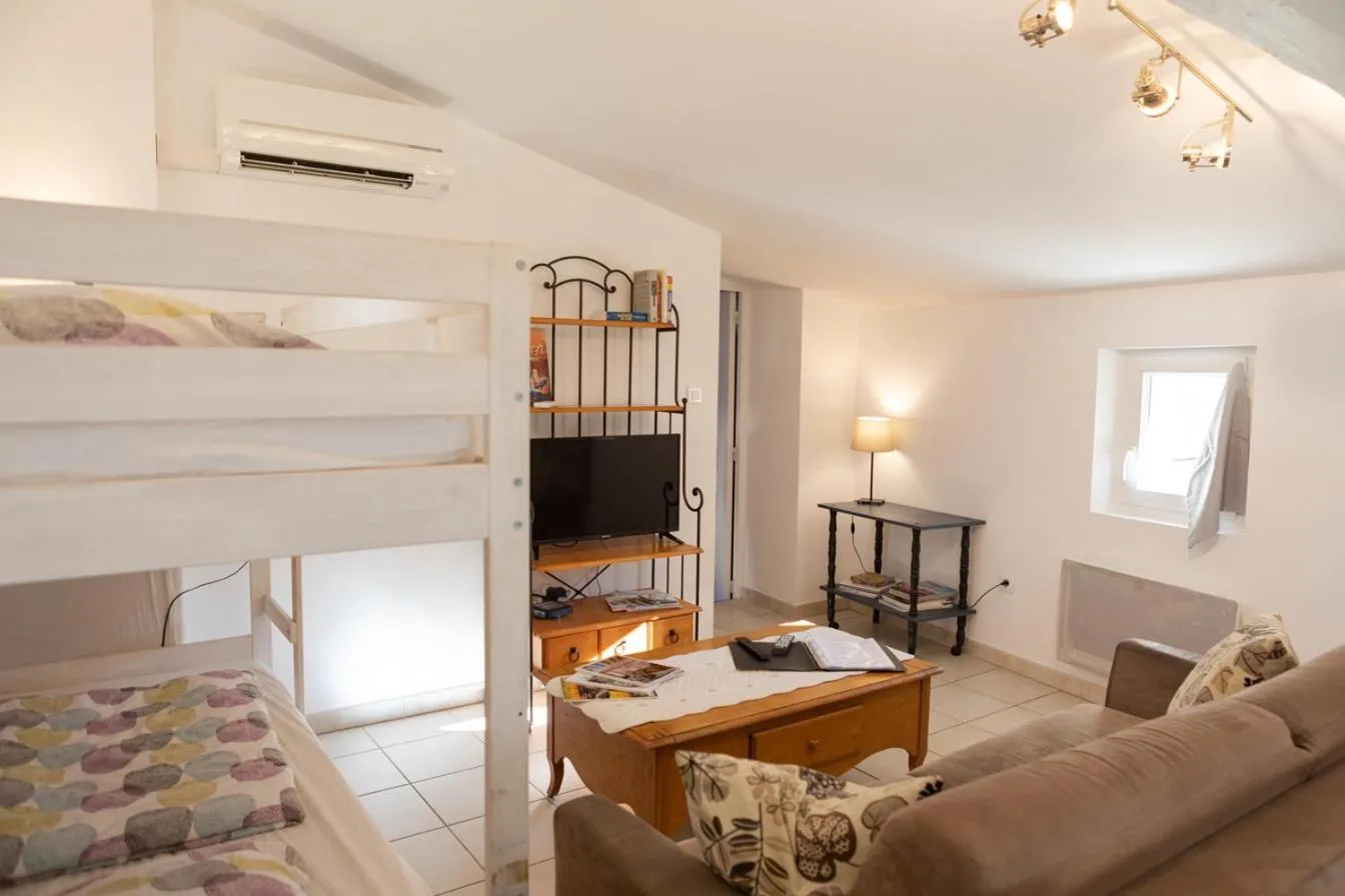 Bed in Appartement spacieux Rochereau