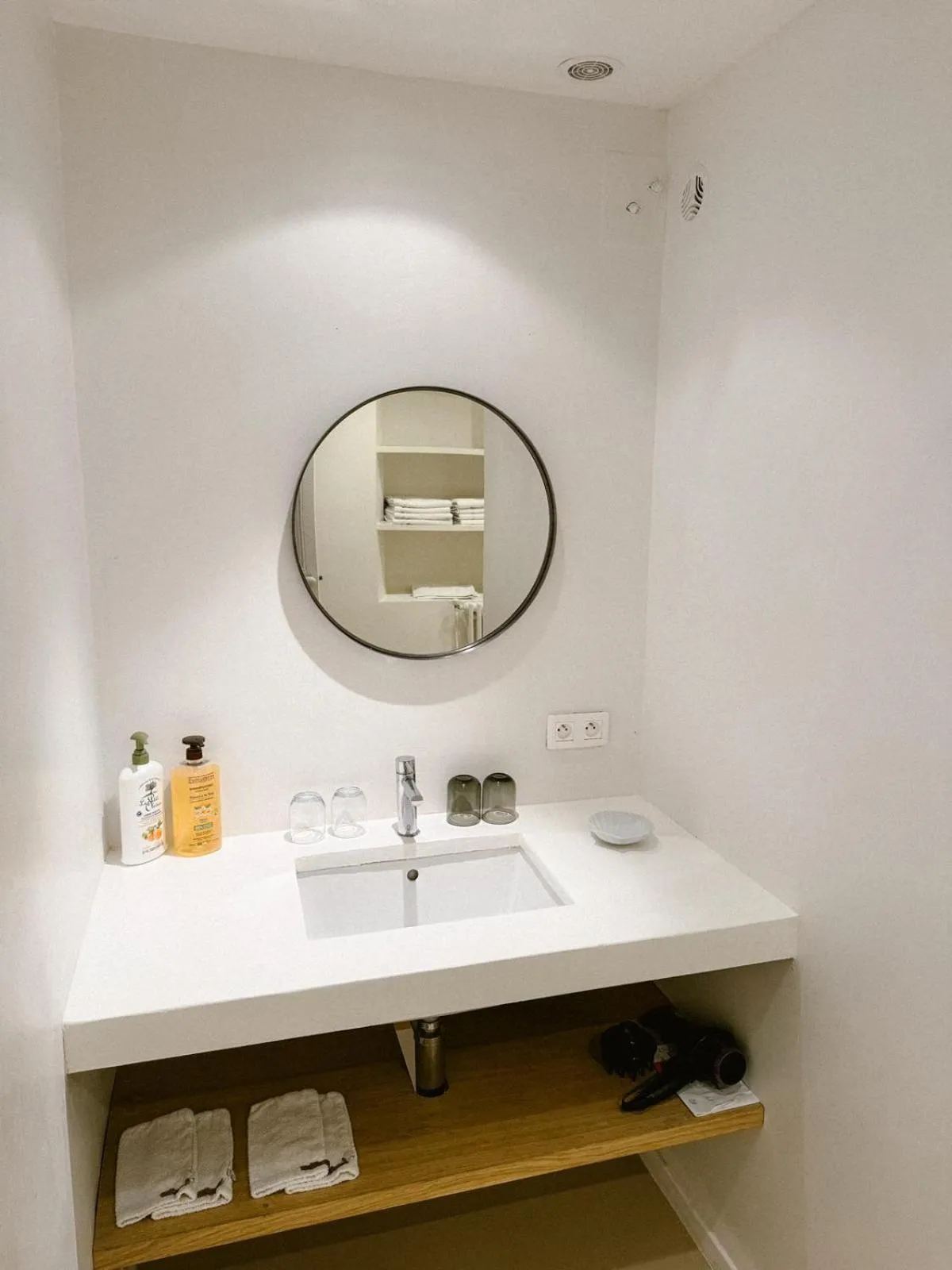 Bathroom in Le Pont de L'orme