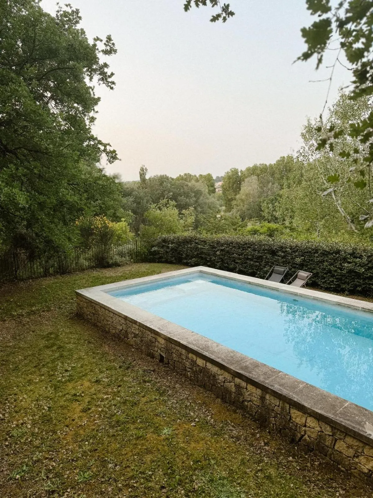 Pool view in Le Pont de L'orme