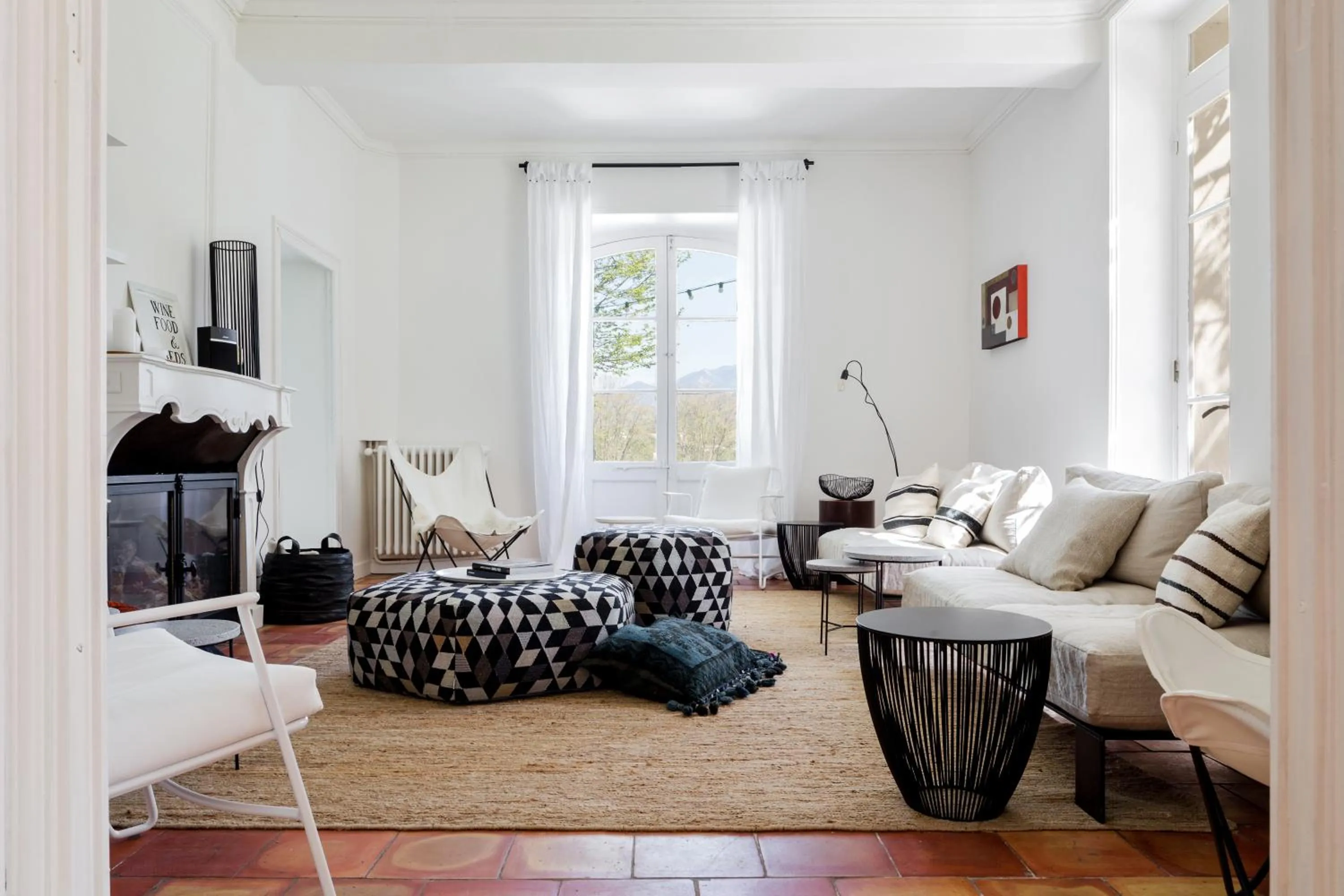 Communal lounge/ TV room in Le Pont de L'orme