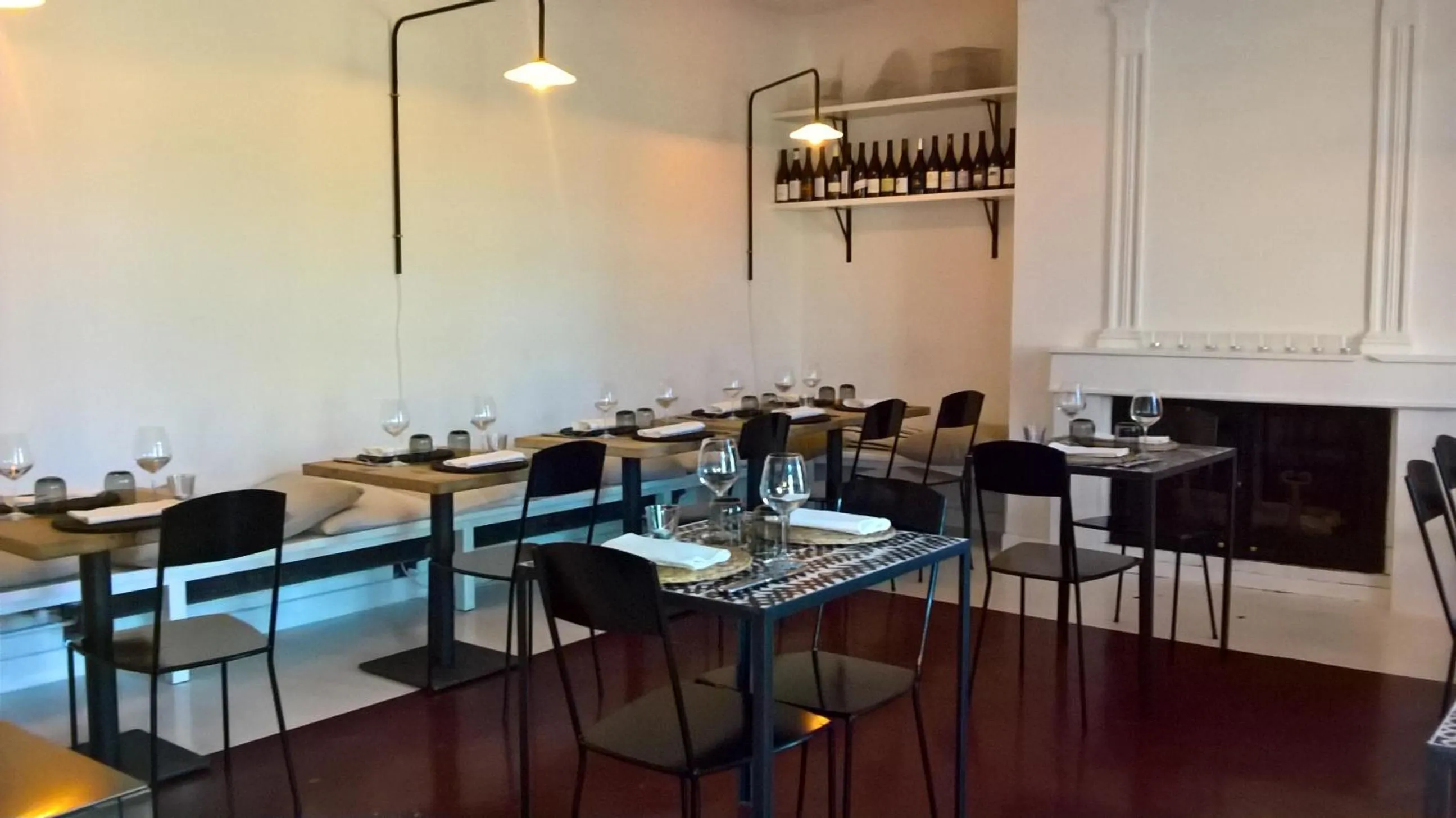 Restaurant/places to eat in Le Pont de L'orme