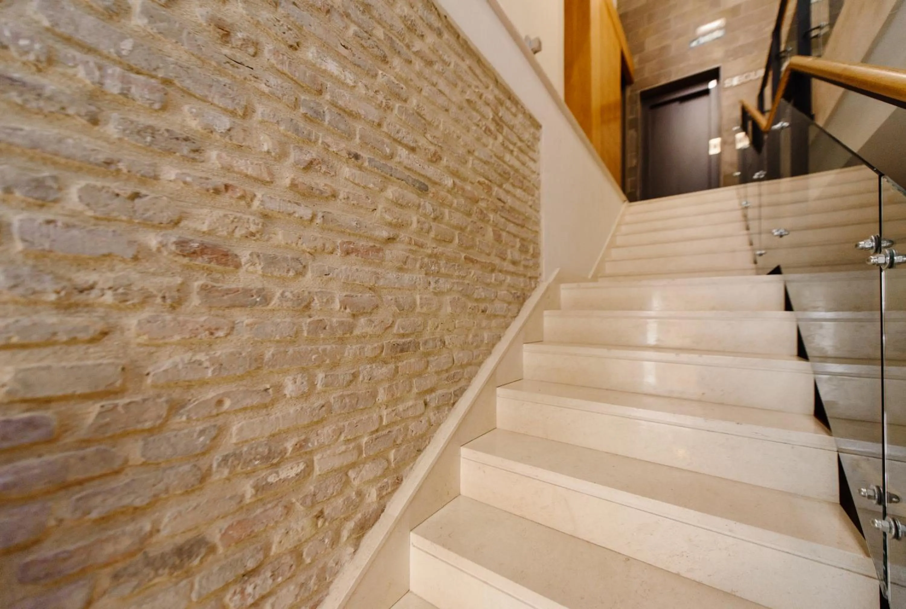 1E Azofaifo St Apartment