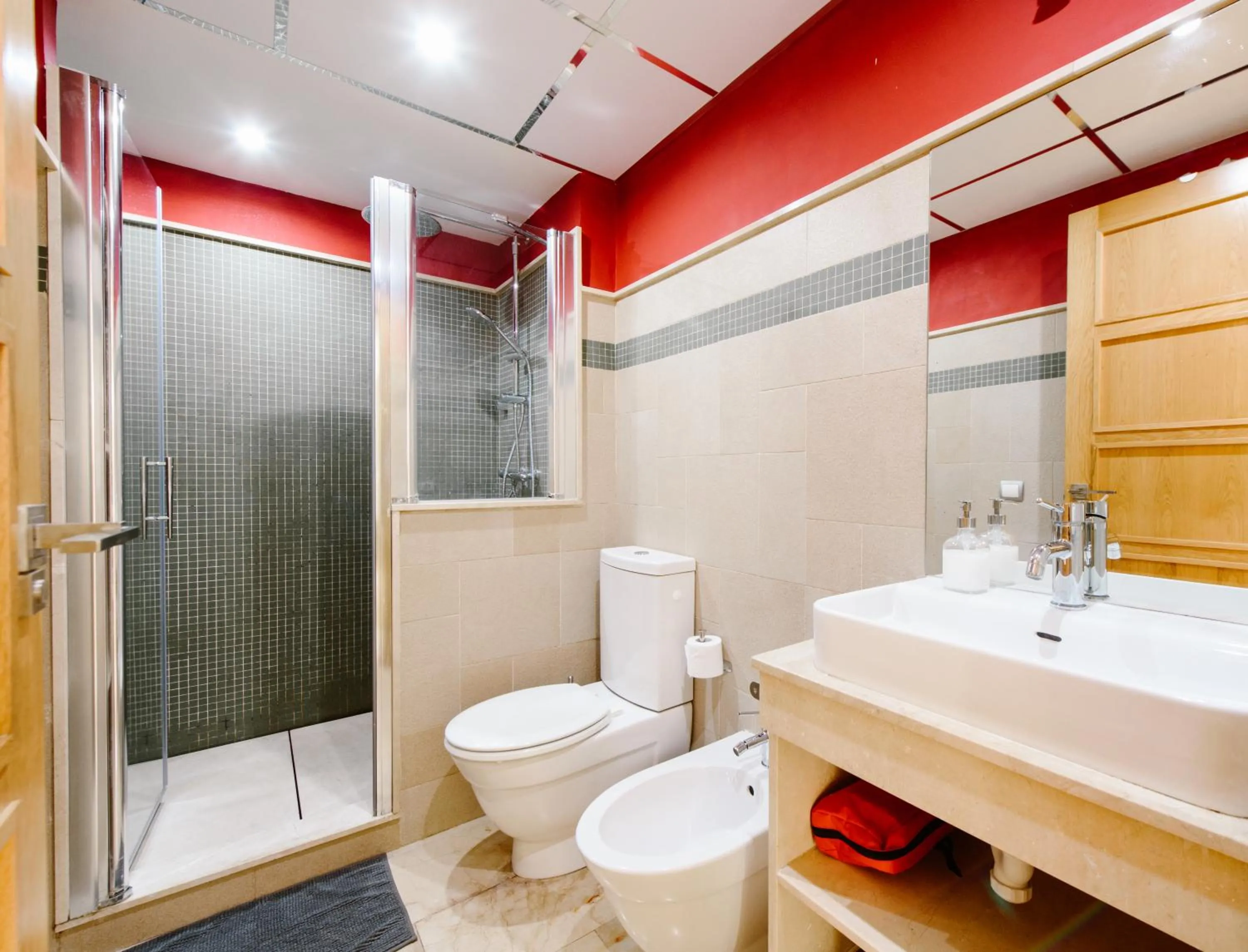 1E Azofaifo St Apartment