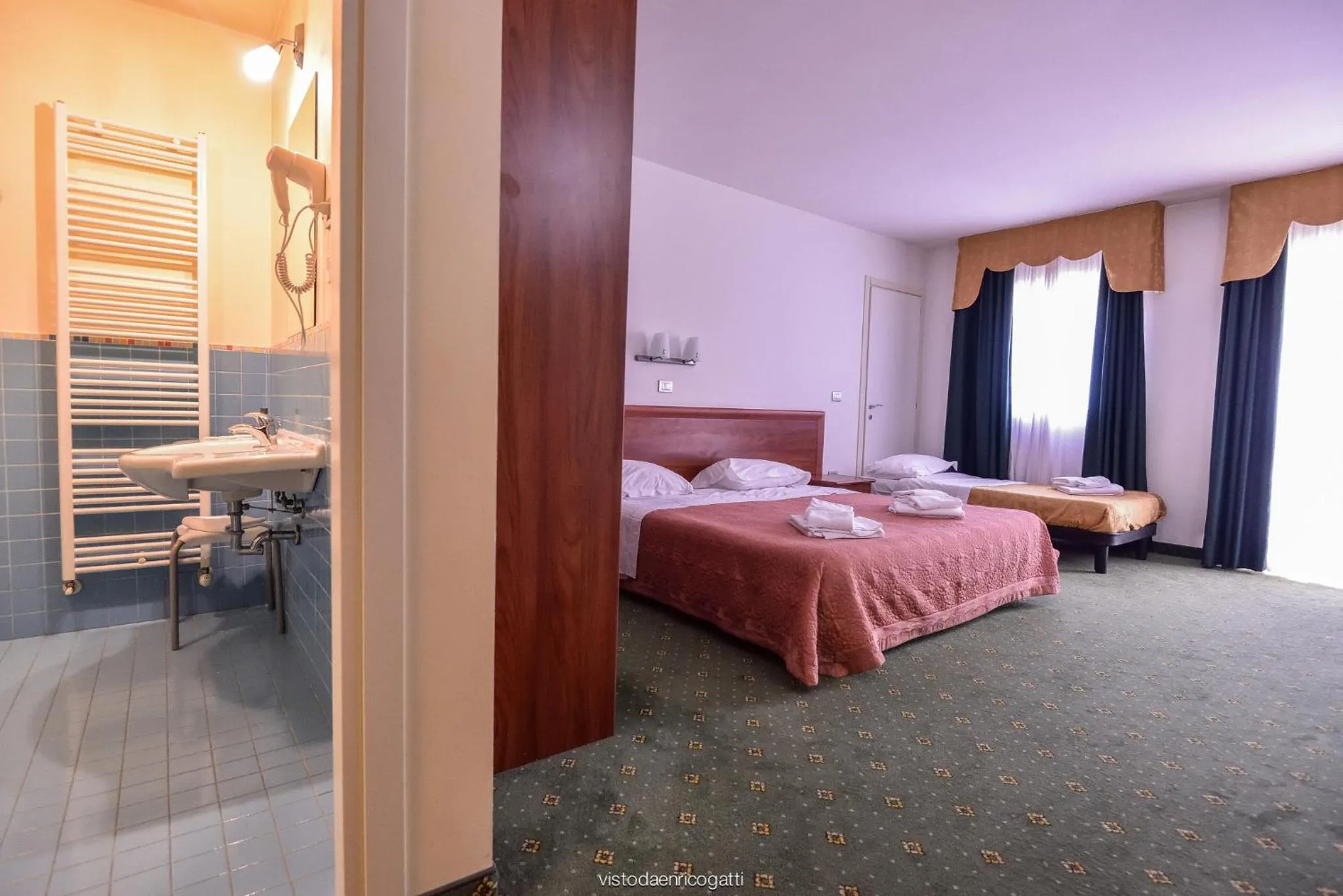 Photo of the whole room, Bed in Standard Hotel Udine
