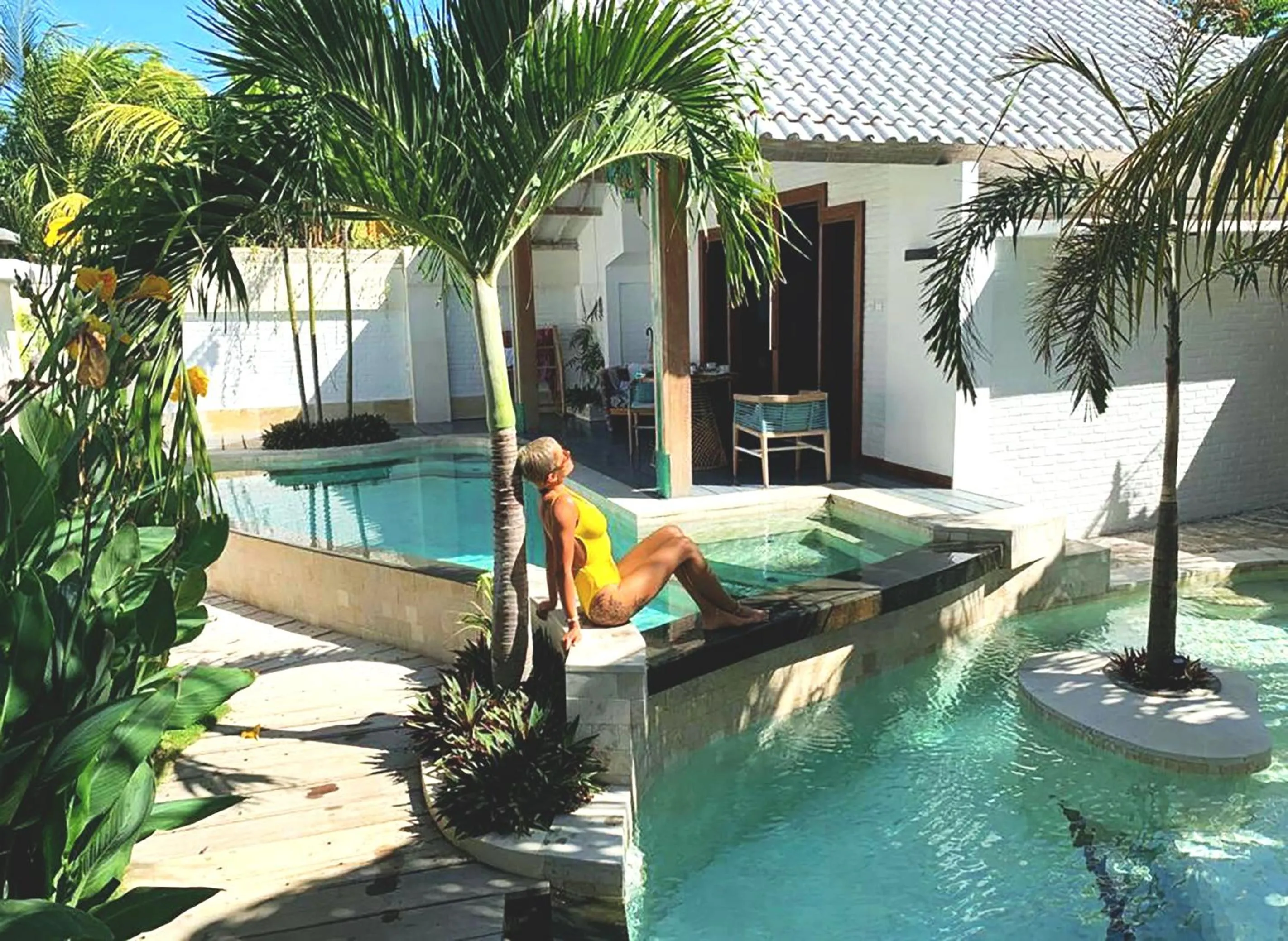 Swimming pool in The White Key Luxury Villas