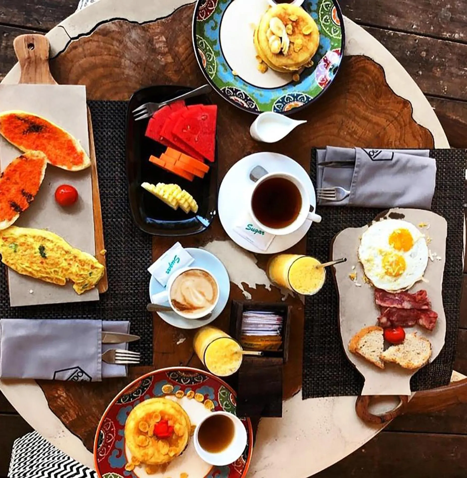 Breakfast in The White Key Luxury Villas