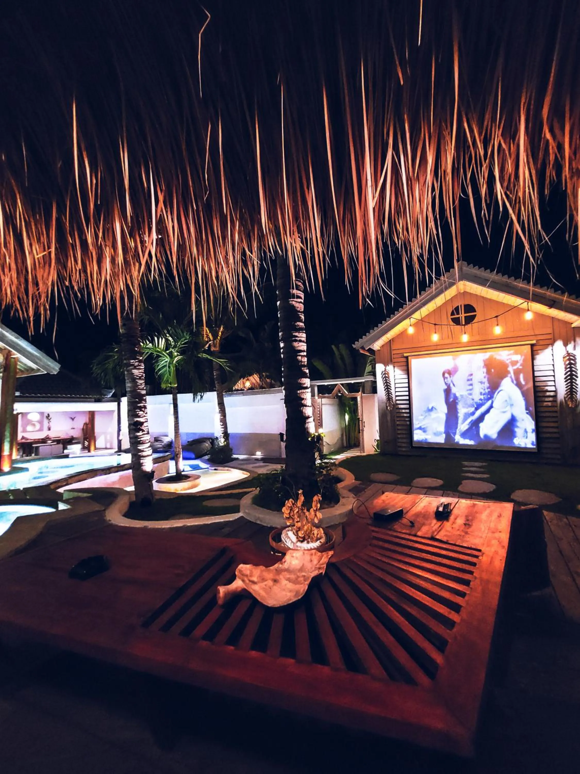 TV and multimedia in The White Key Luxury Villas