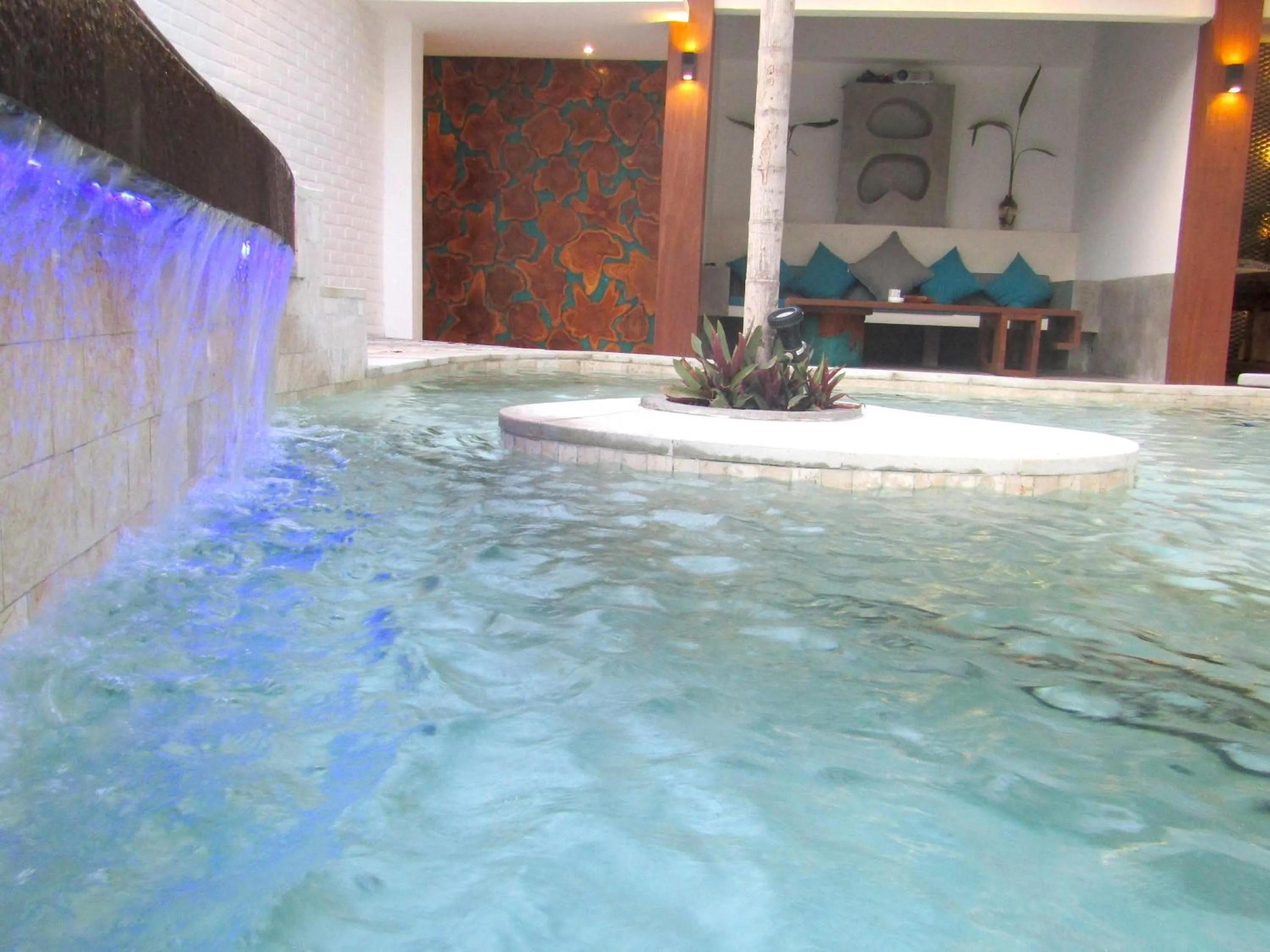 Swimming pool in The White Key Luxury Villas