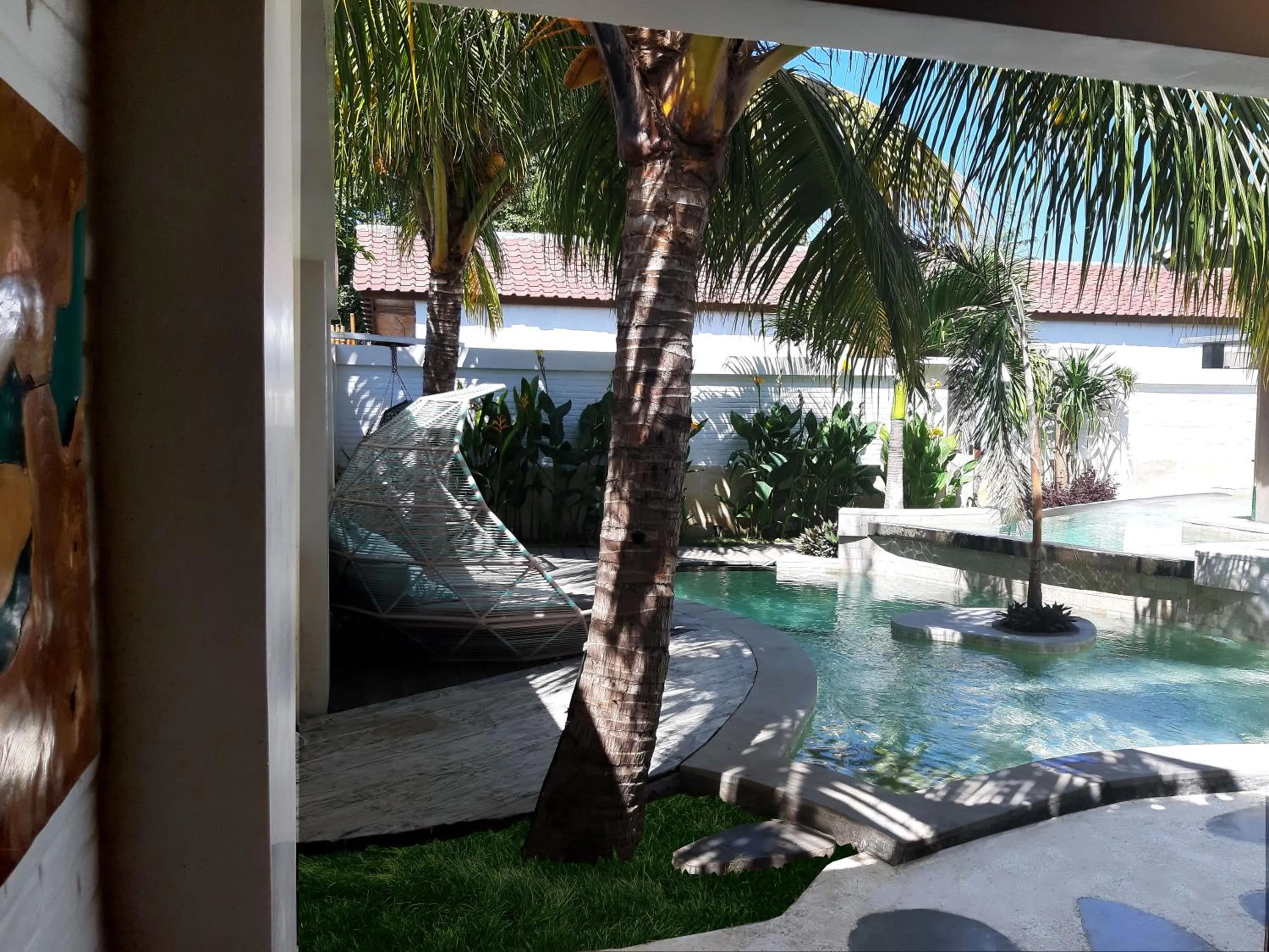 Swimming pool in The White Key Luxury Villas