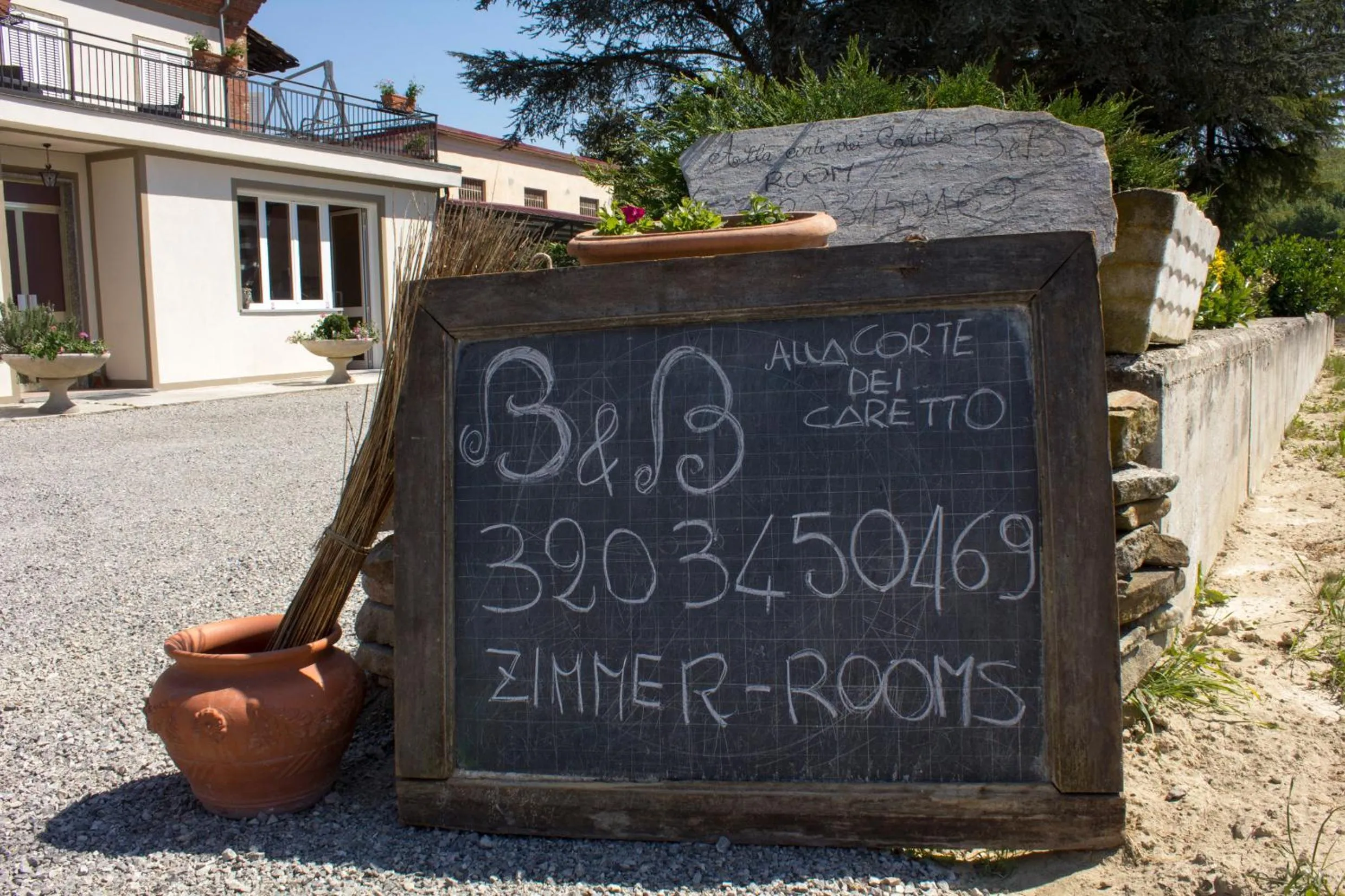 Property building in Alla corte dei Caretto