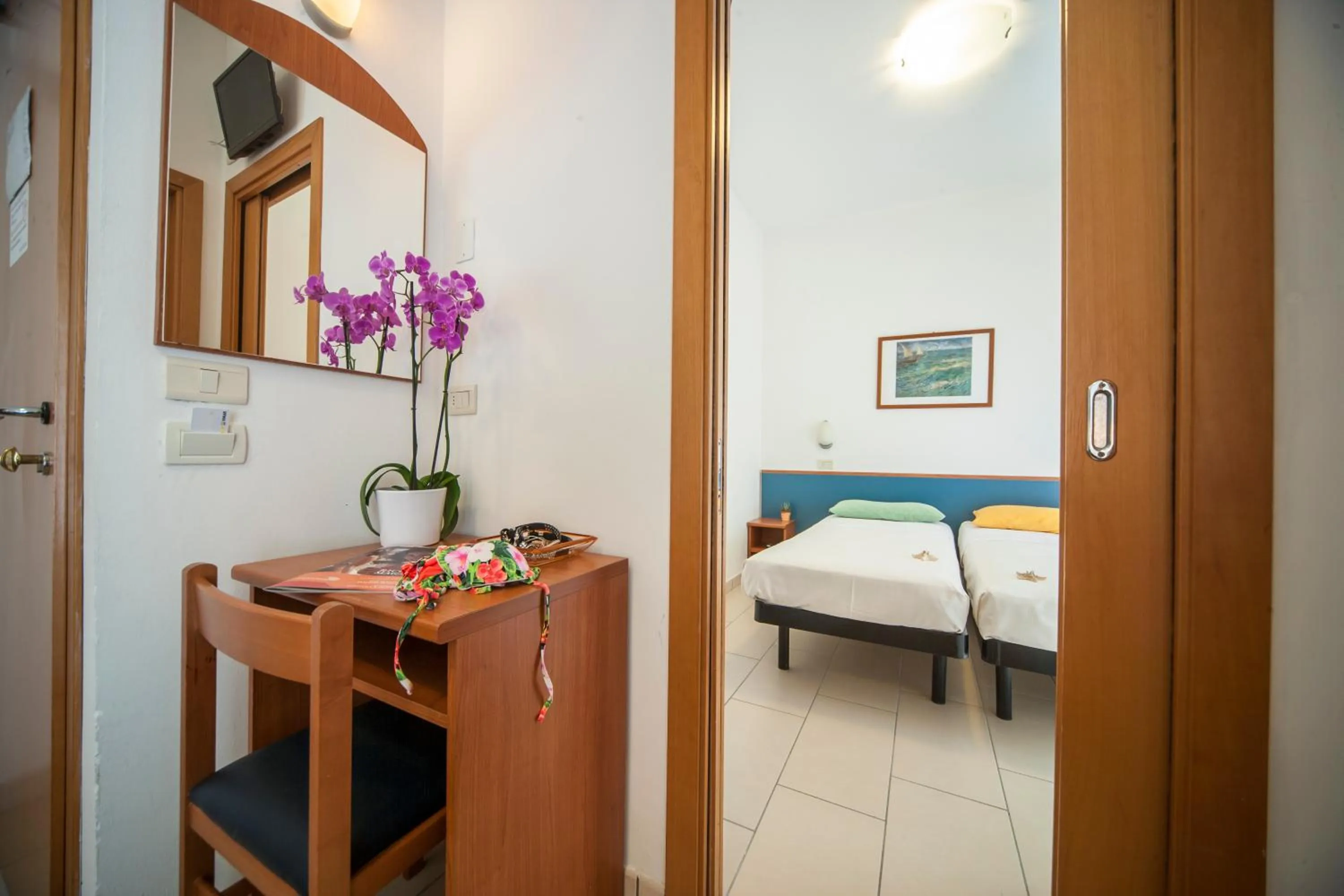 Photo of the whole room, Bed in Hotel Taormina