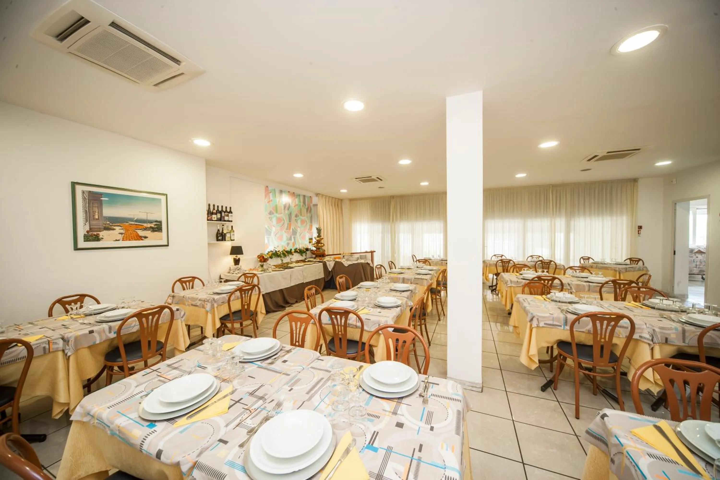 Restaurant/places to eat in Hotel Taormina