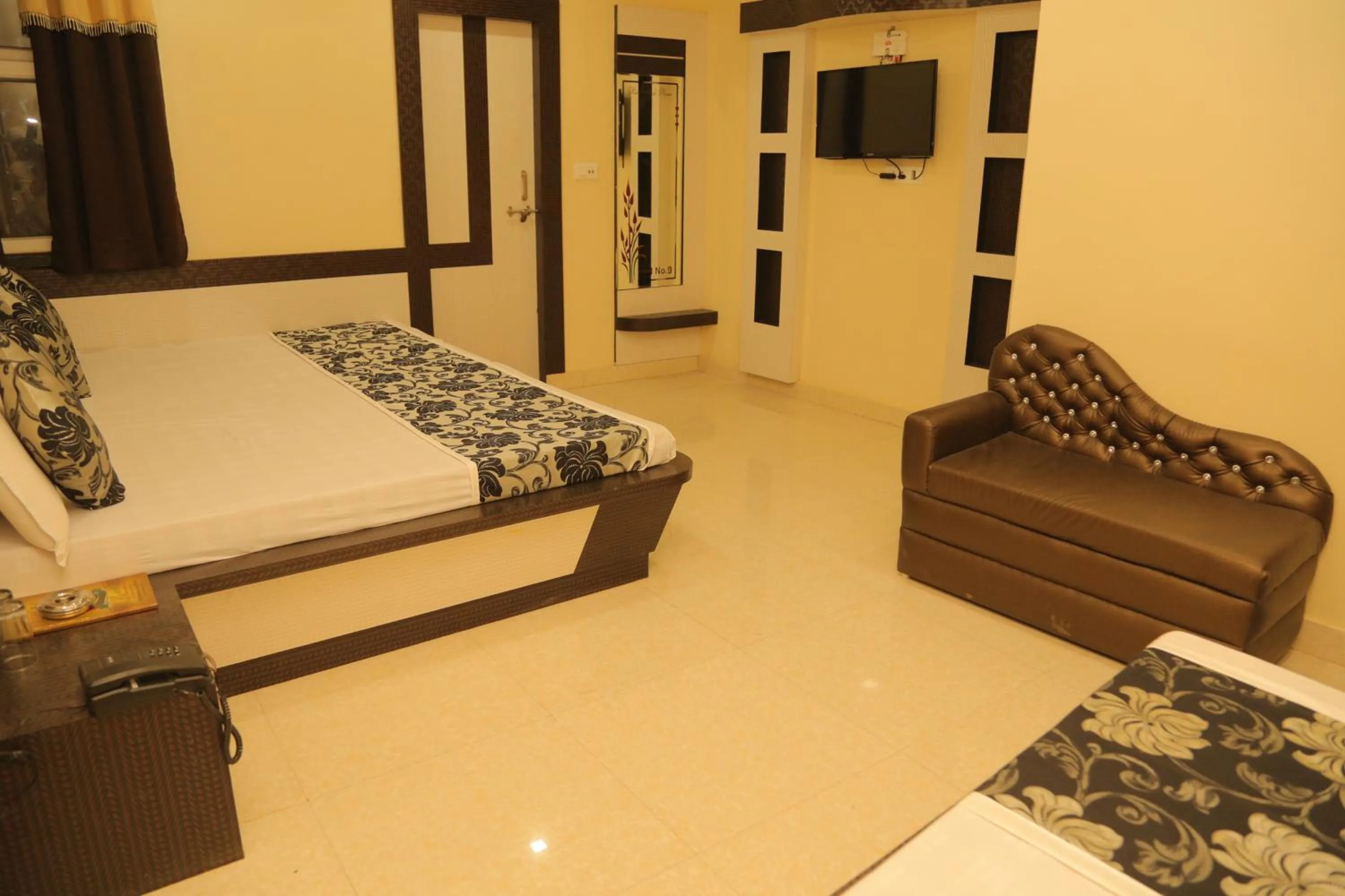 Bedroom, Bed in Hotel Royal Ajmer