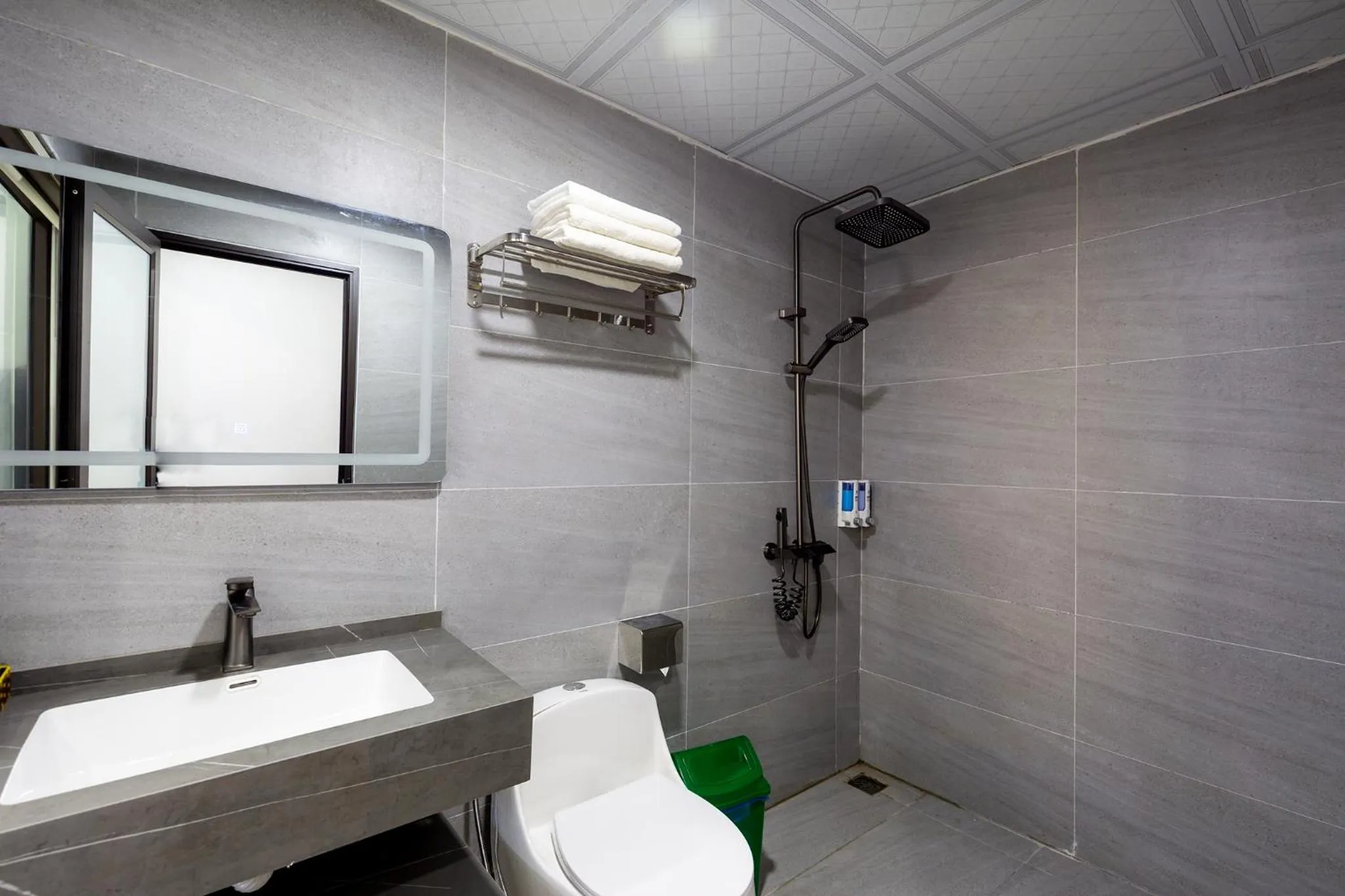 Shower in Sapa Hidden Gem Hotel & Spa