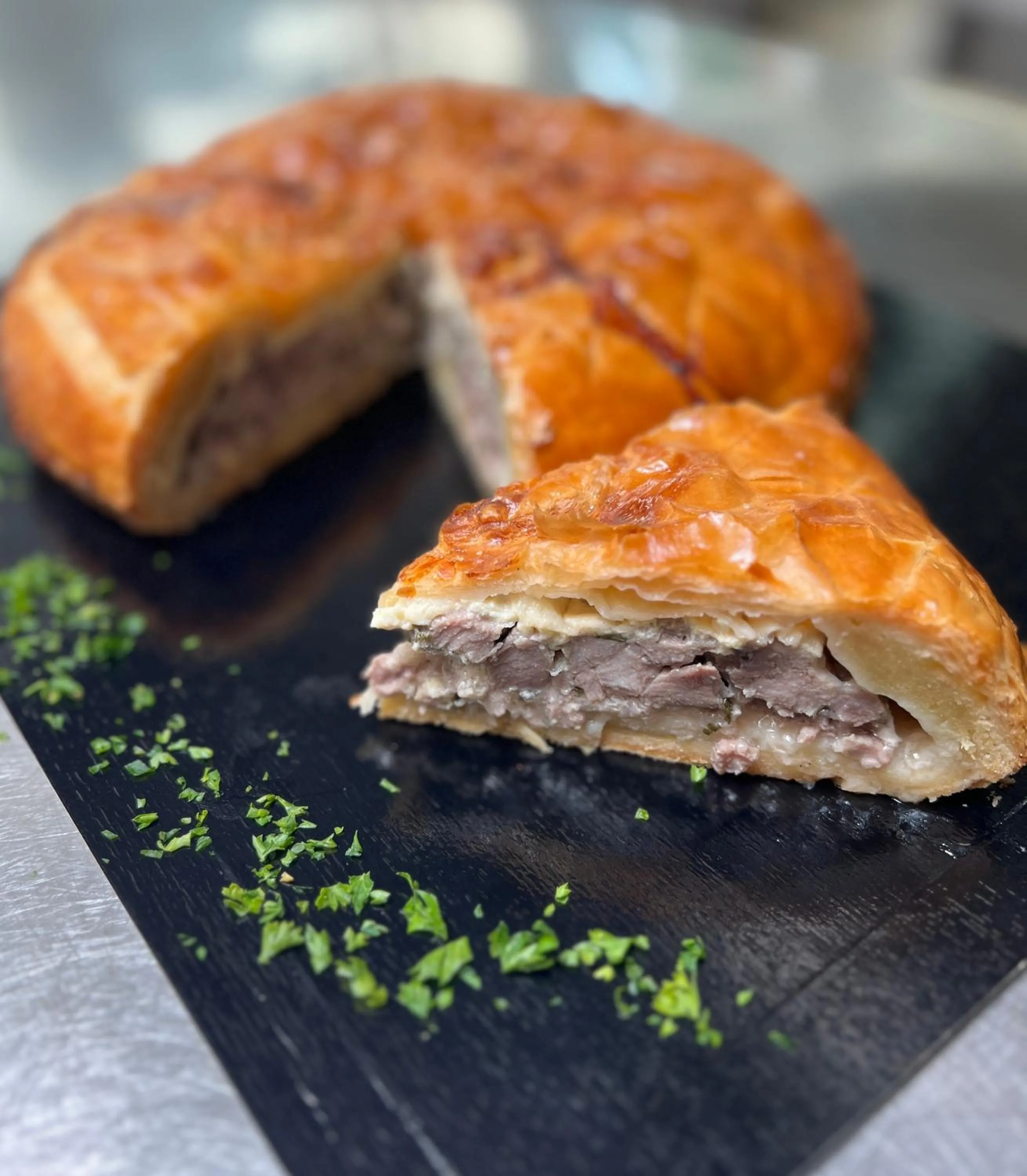 Restaurant/places to eat in LOGIS HÔTEL, CHALETS et RESTAURANT LES CHATELMINÉS