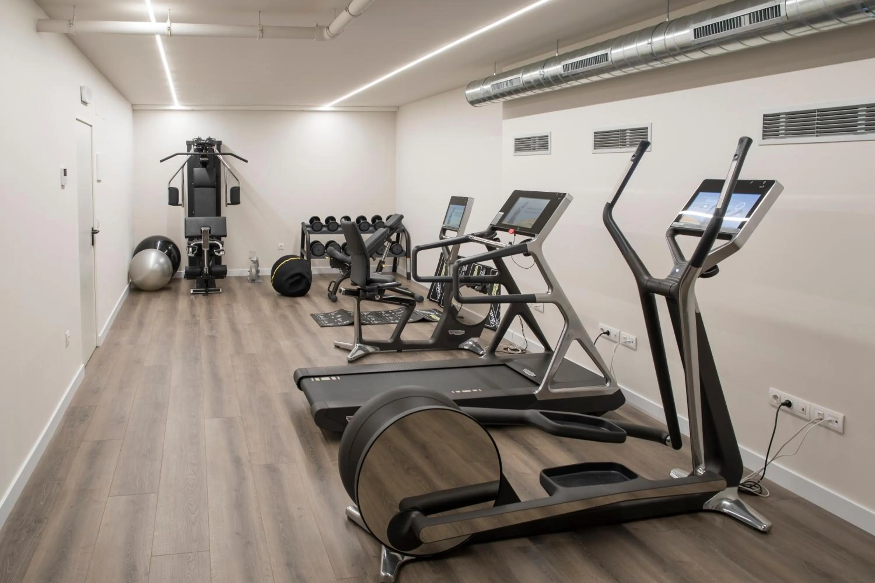 Fitness centre/facilities in Casagrand Luxury Apartments Barcelona