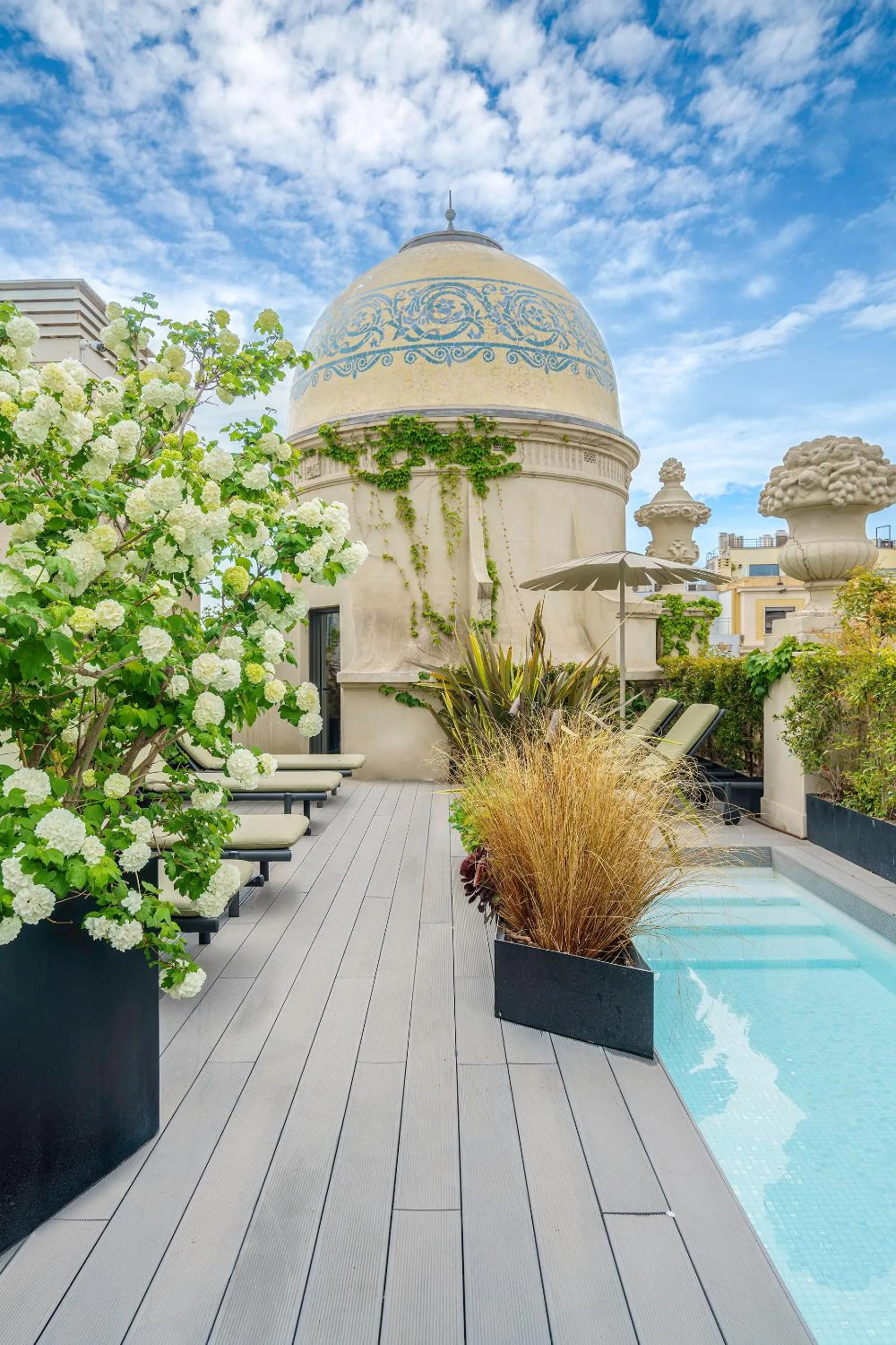 Sauna in Casagrand Luxury Apartments Barcelona