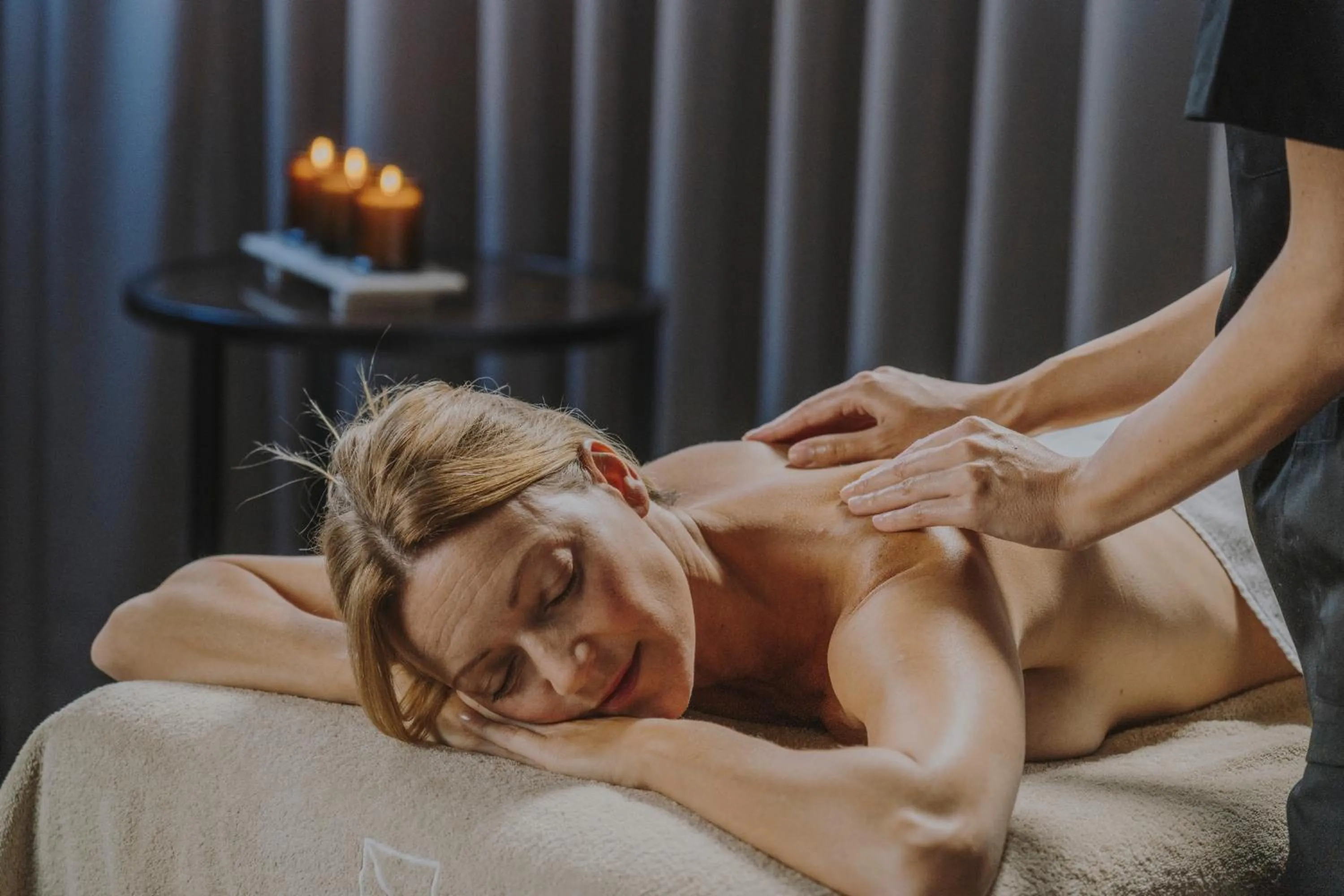 Massage in Casagrand Luxury Apartments Barcelona