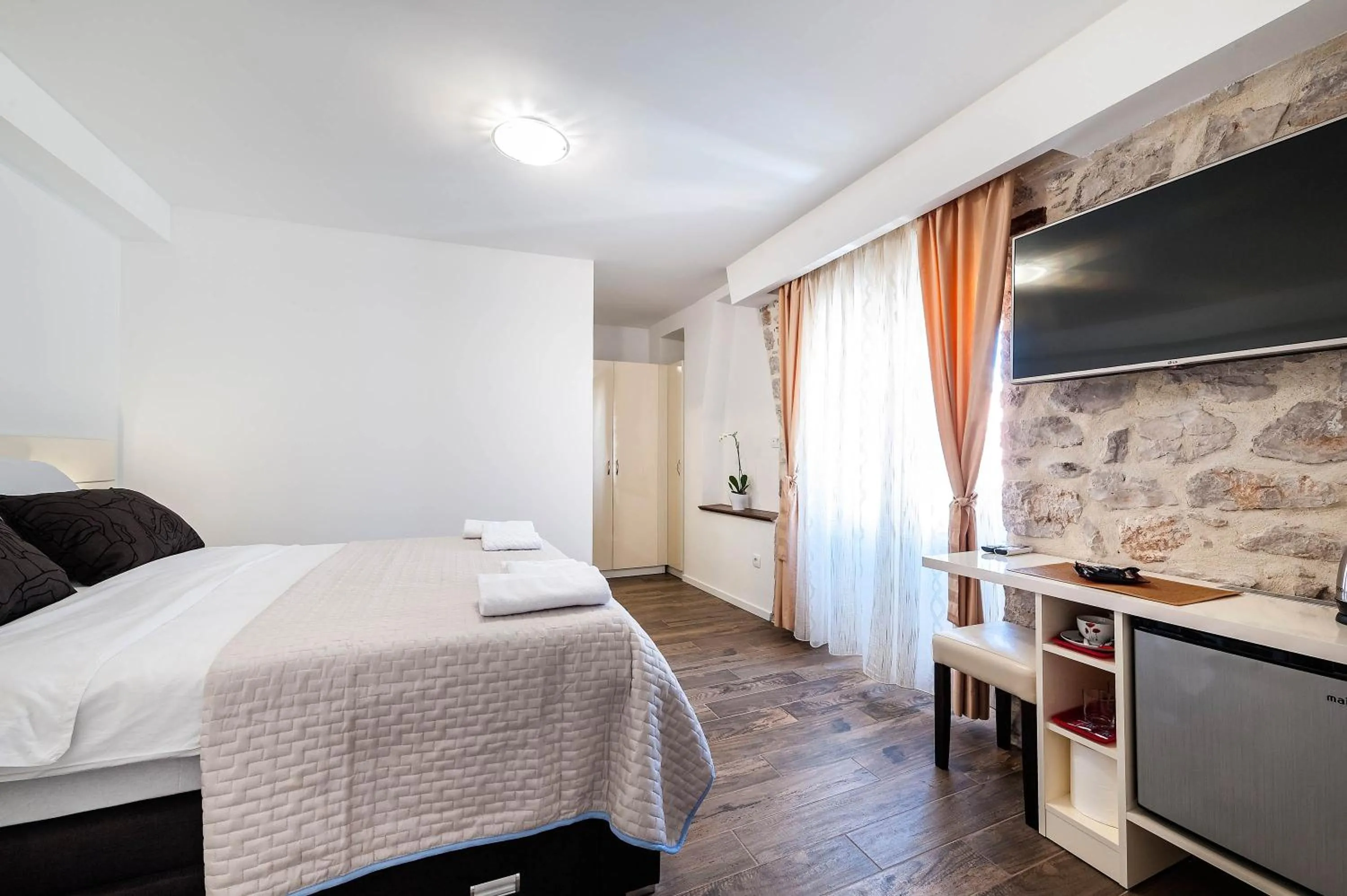 Bedroom, Bed in Rialto luxury rooms and apartments