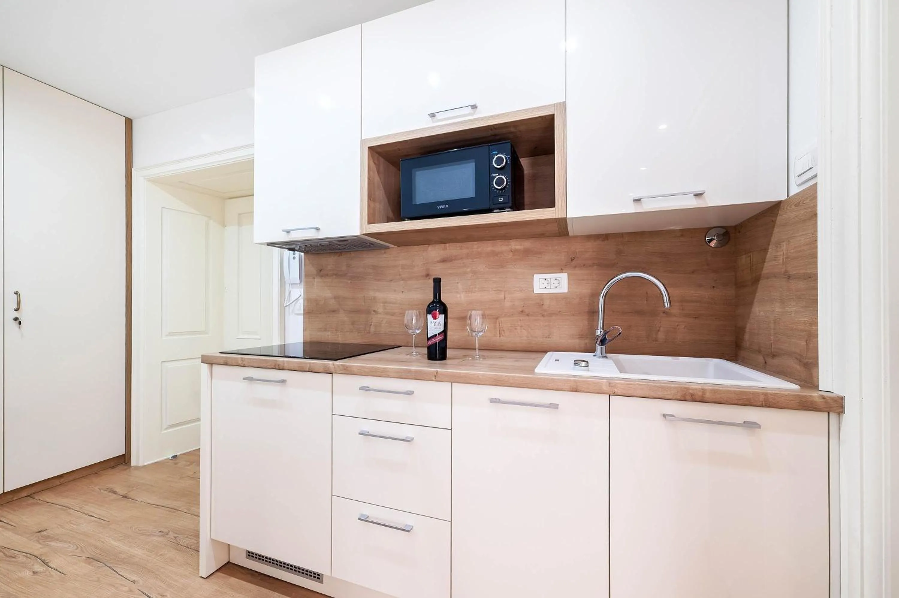One-Bedroom Apartment - single occupancy in Rialto luxury rooms and apartments