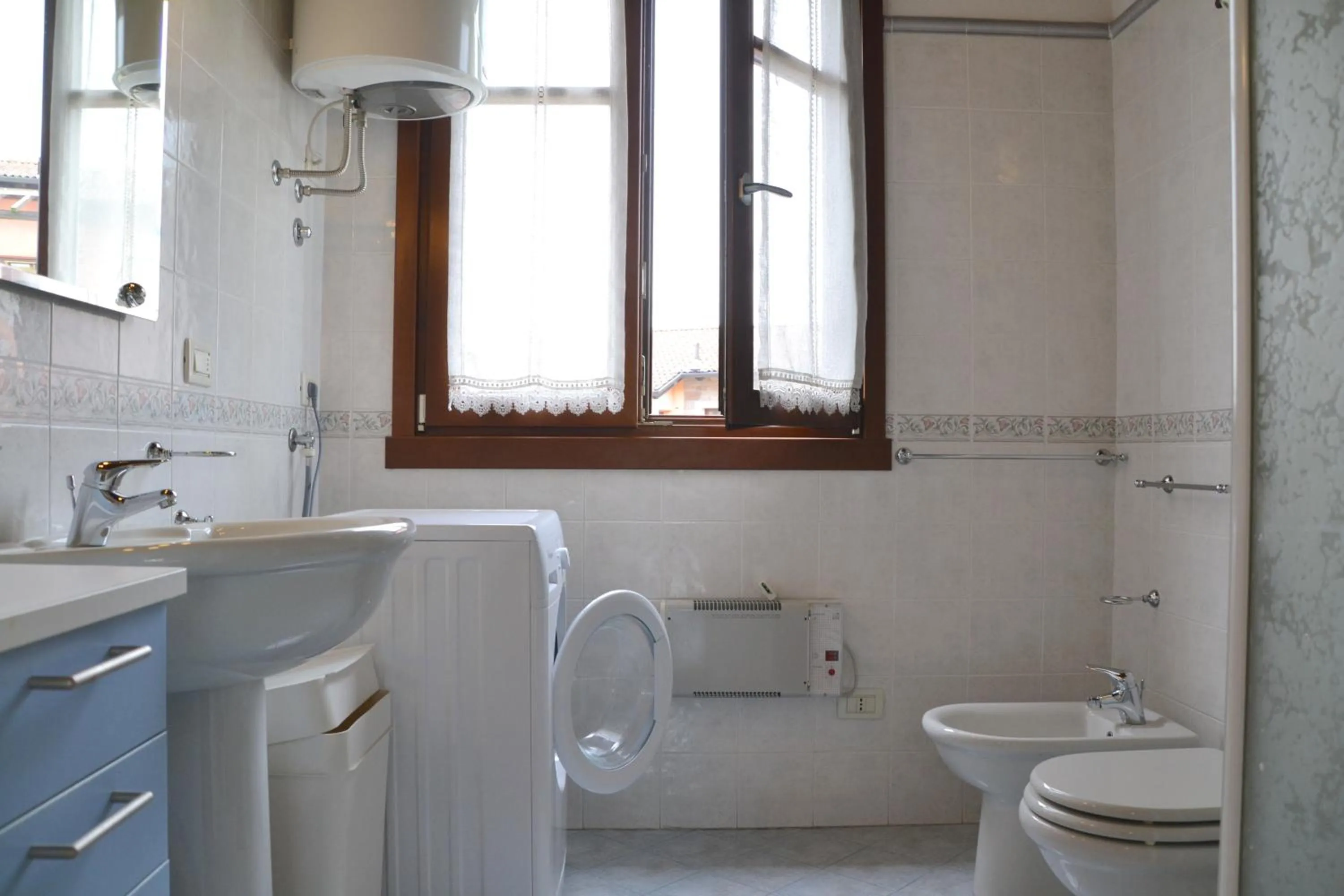 Shower in Garda Resort Village