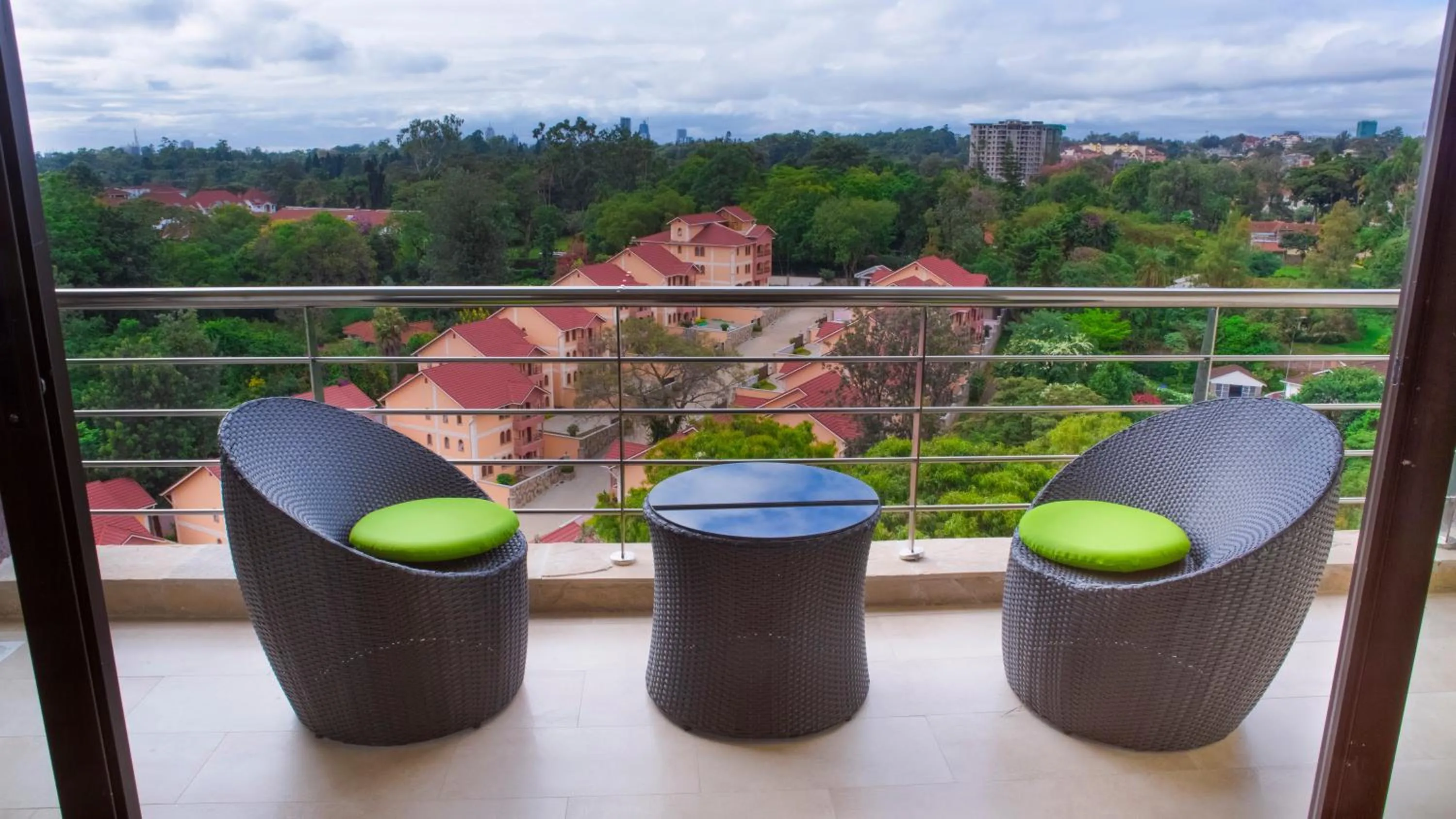 Hot Tub in GemSuites Riverside Serviced Apartments and Hotel, Nairobi