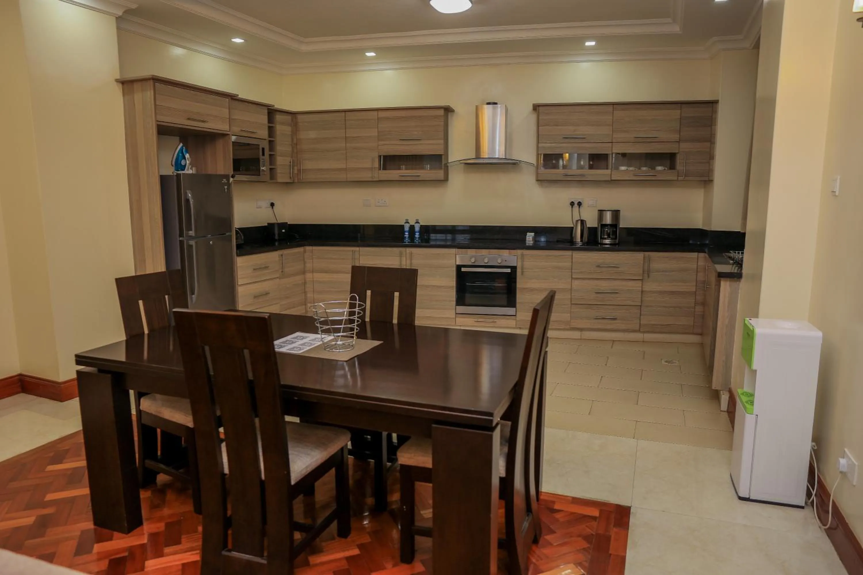 Coffee/tea facilities in GemSuites Riverside Serviced Apartments and Hotel, Nairobi