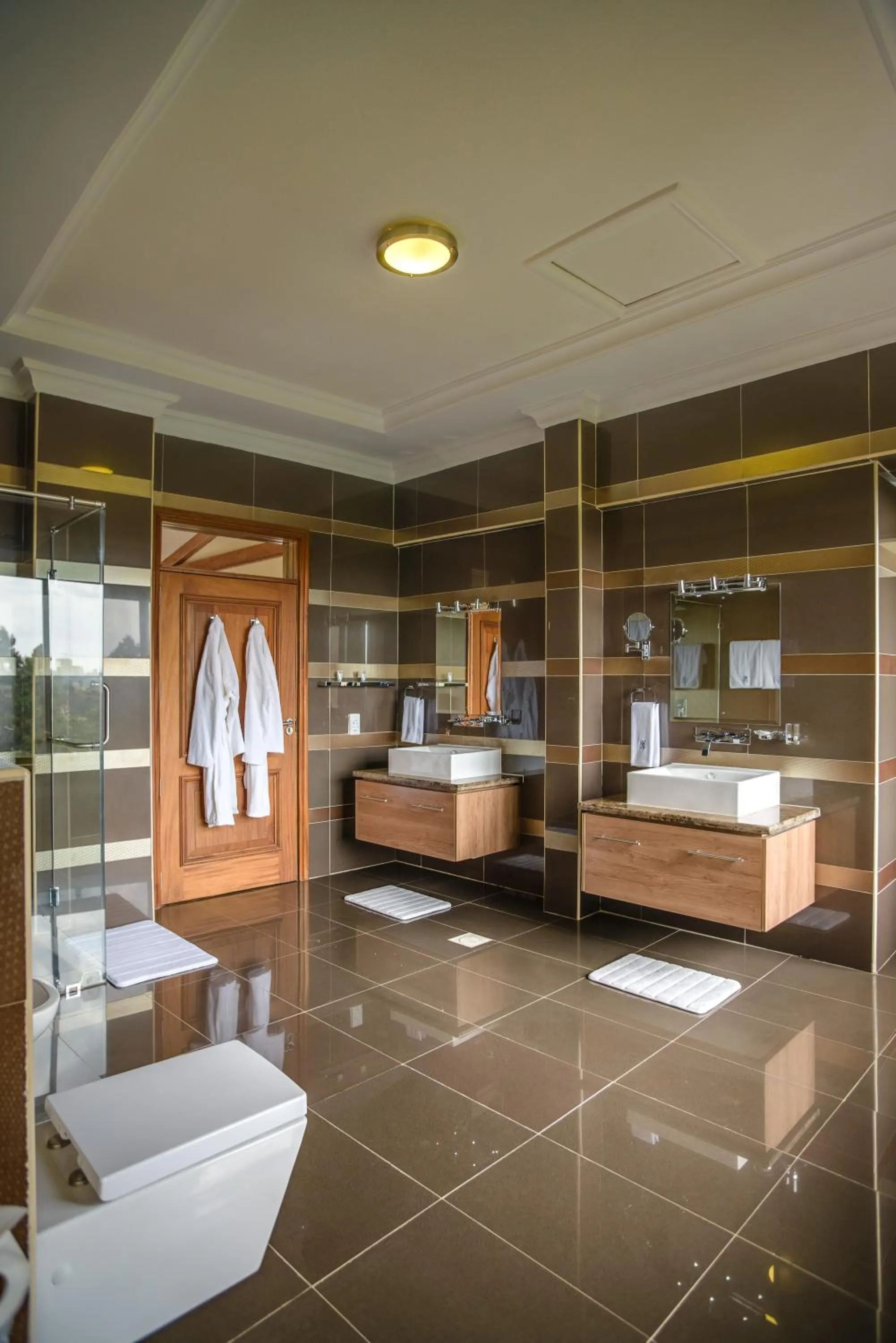 Bathroom in GemSuites Riverside Serviced Apartments and Hotel, Nairobi