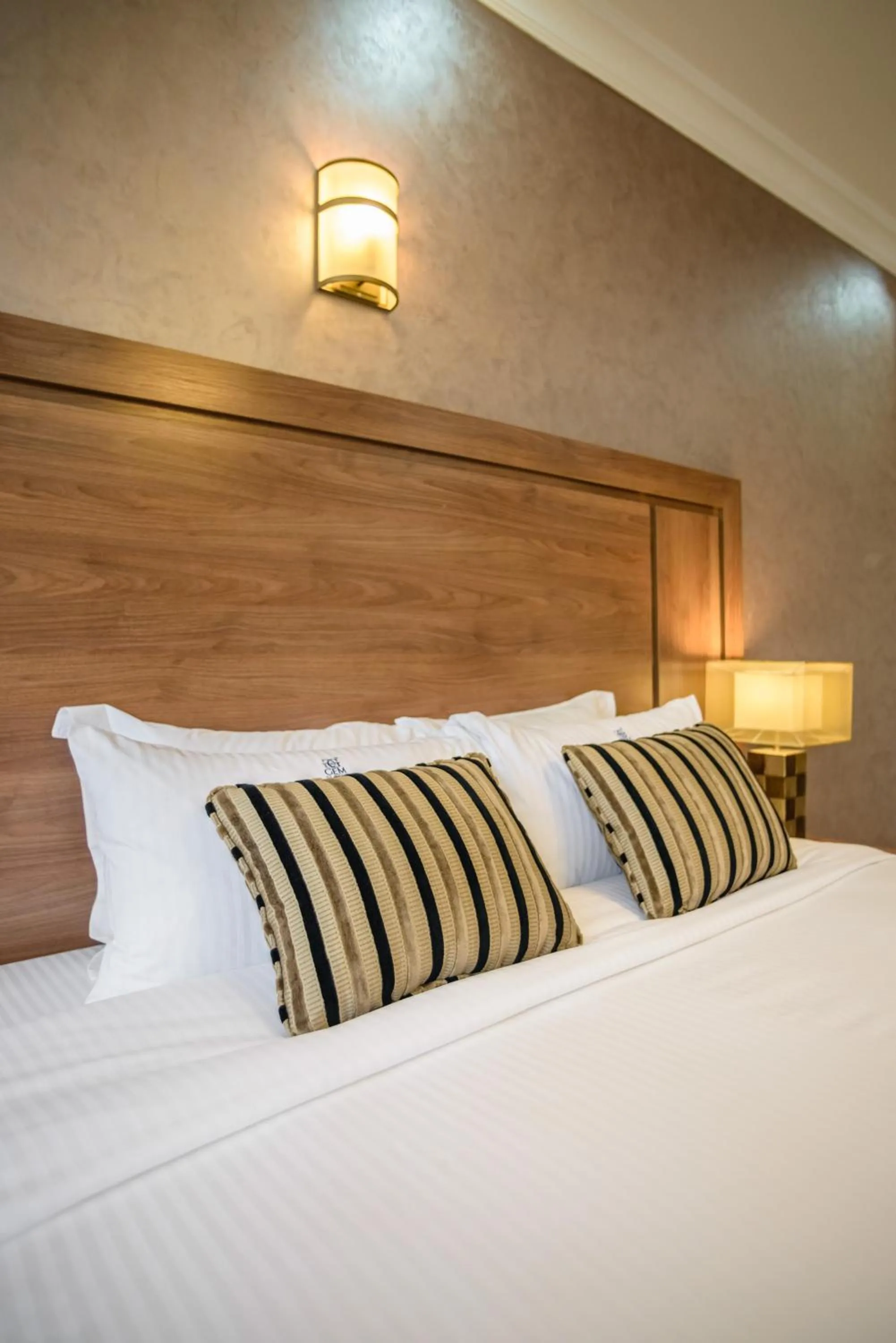 Bedroom, Bed in GemSuites Riverside Serviced Apartments and Hotel, Nairobi