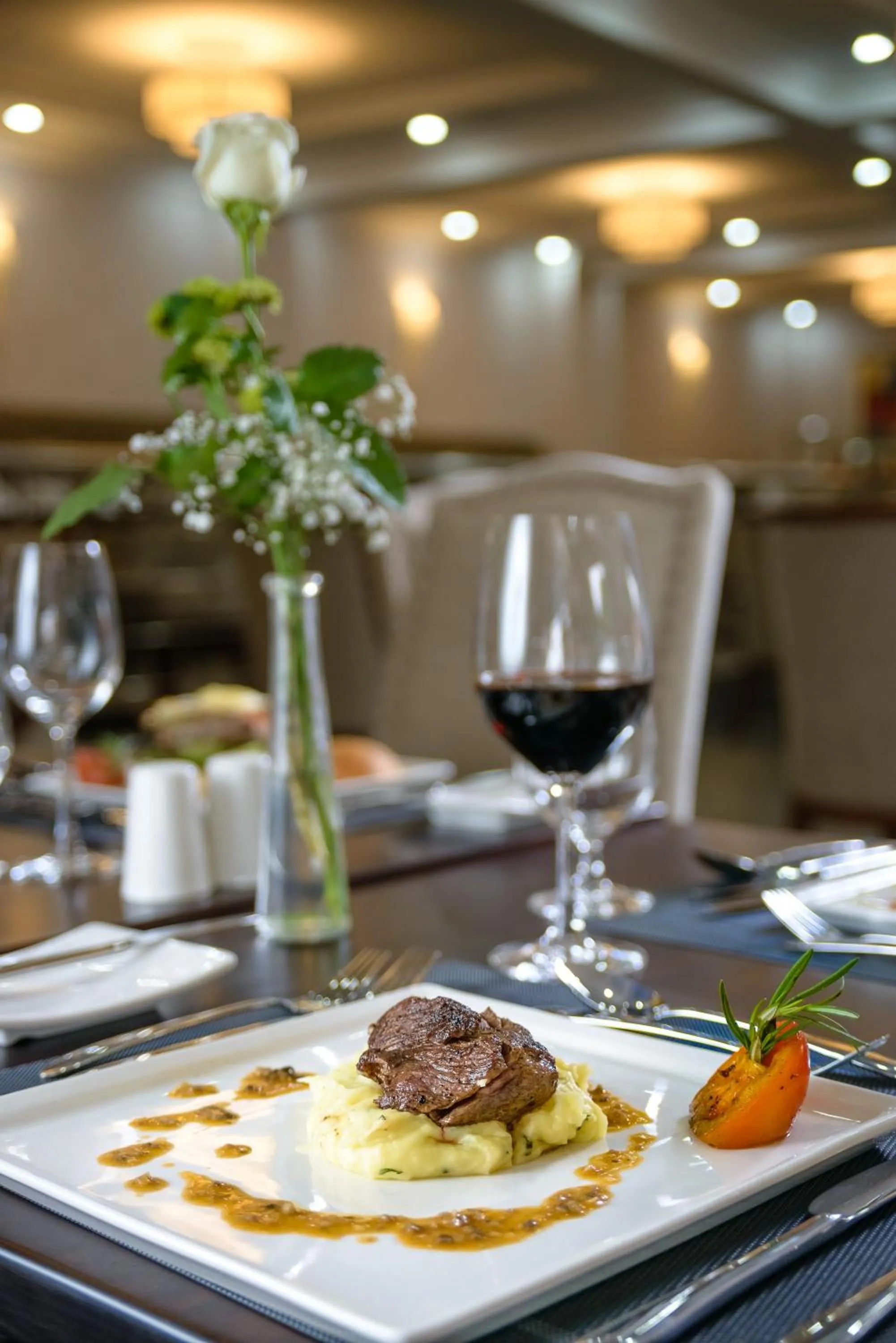Restaurant/places to eat in GemSuites Riverside Serviced Apartments and Hotel, Nairobi