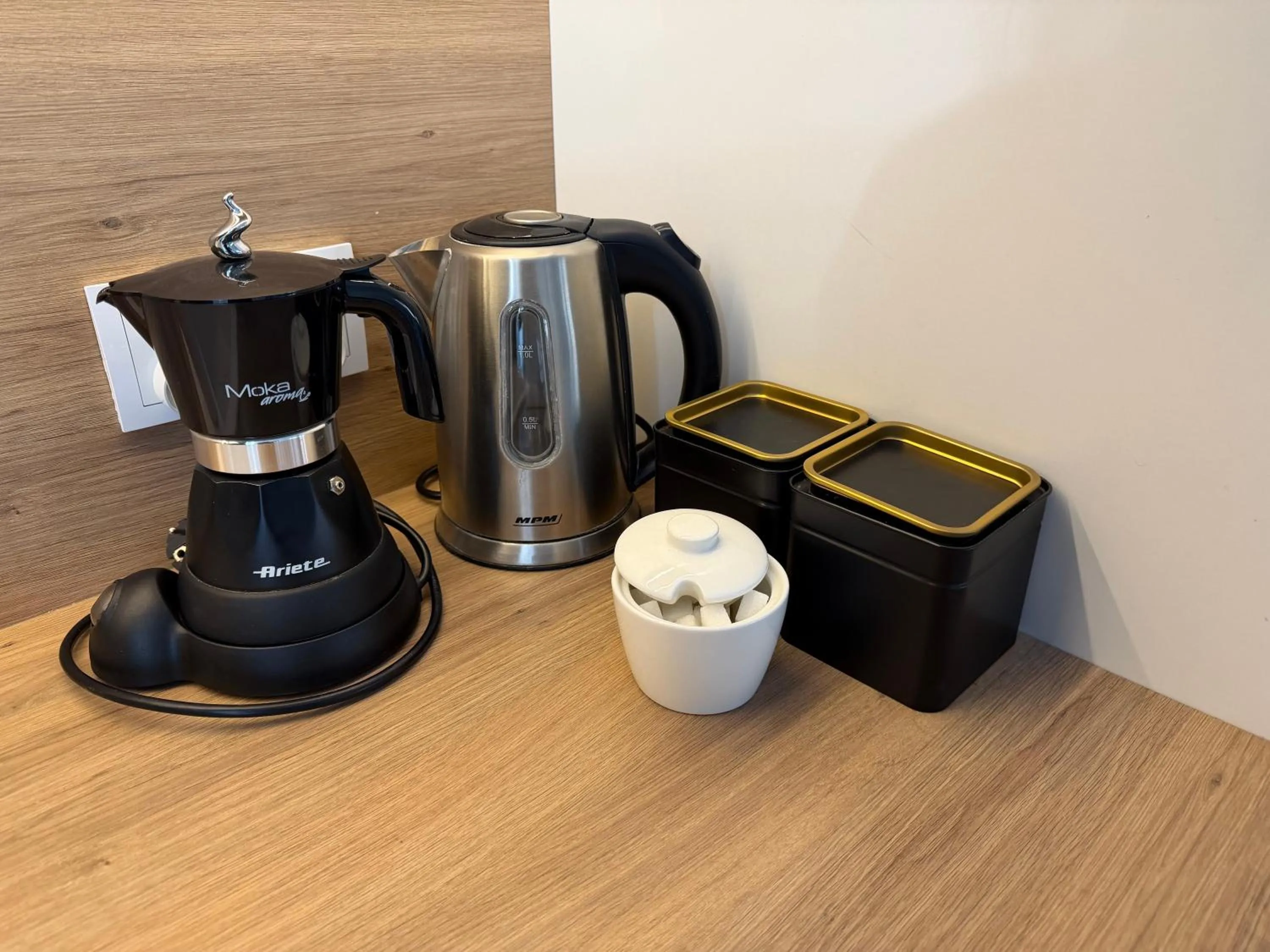 Coffee/tea facilities in St Agnes Apartments Old Town