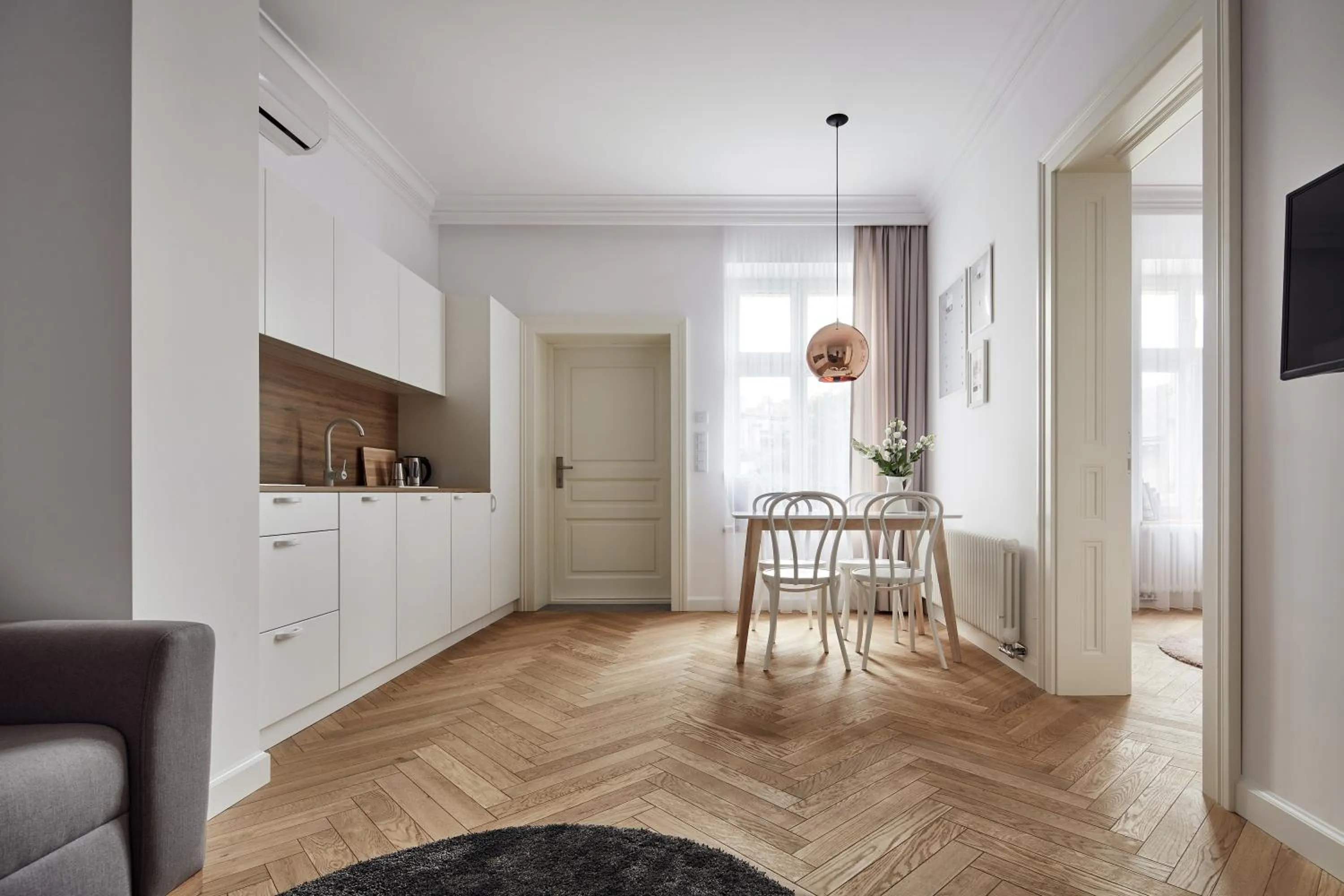 TV and multimedia in St Agnes Apartments Old Town