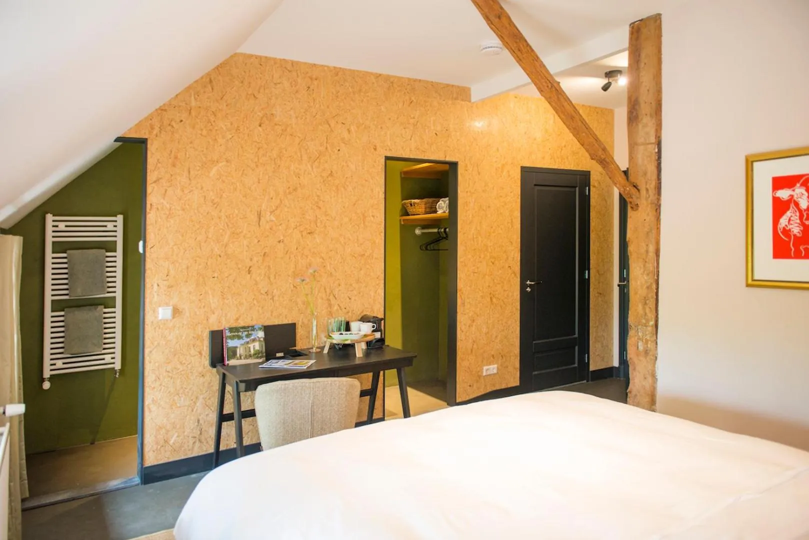 Shower, Bed in De Heeren van Tuil