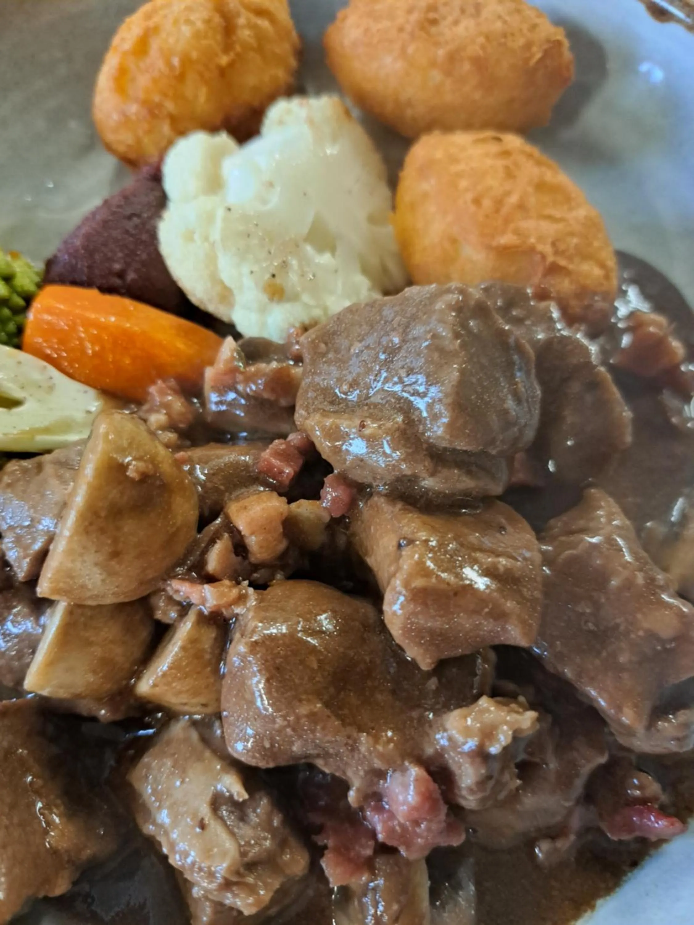 Restaurant/places to eat in La Ferme du Hélivy