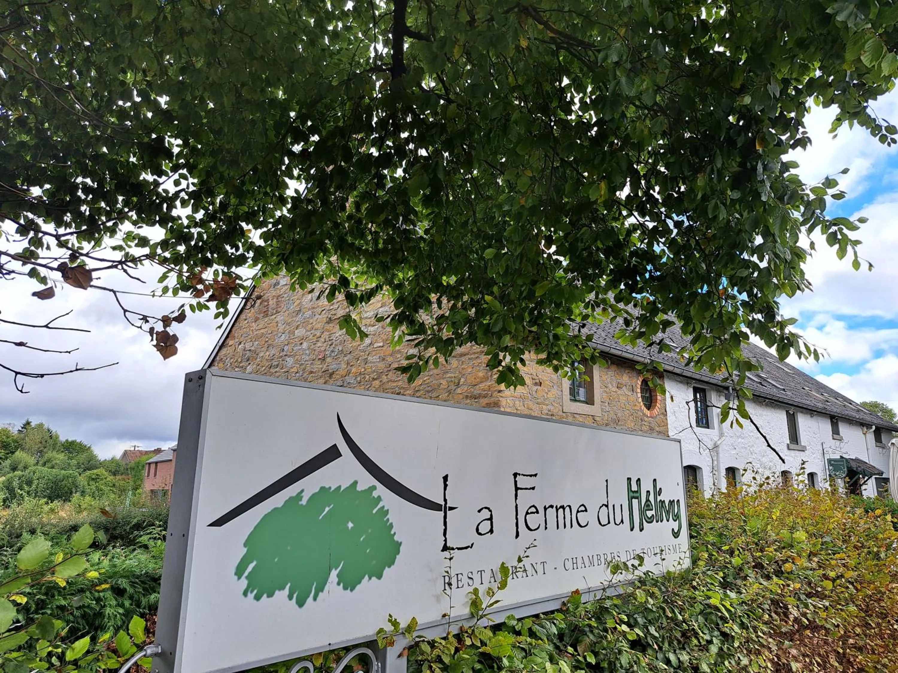 Property building in La Ferme du Hélivy