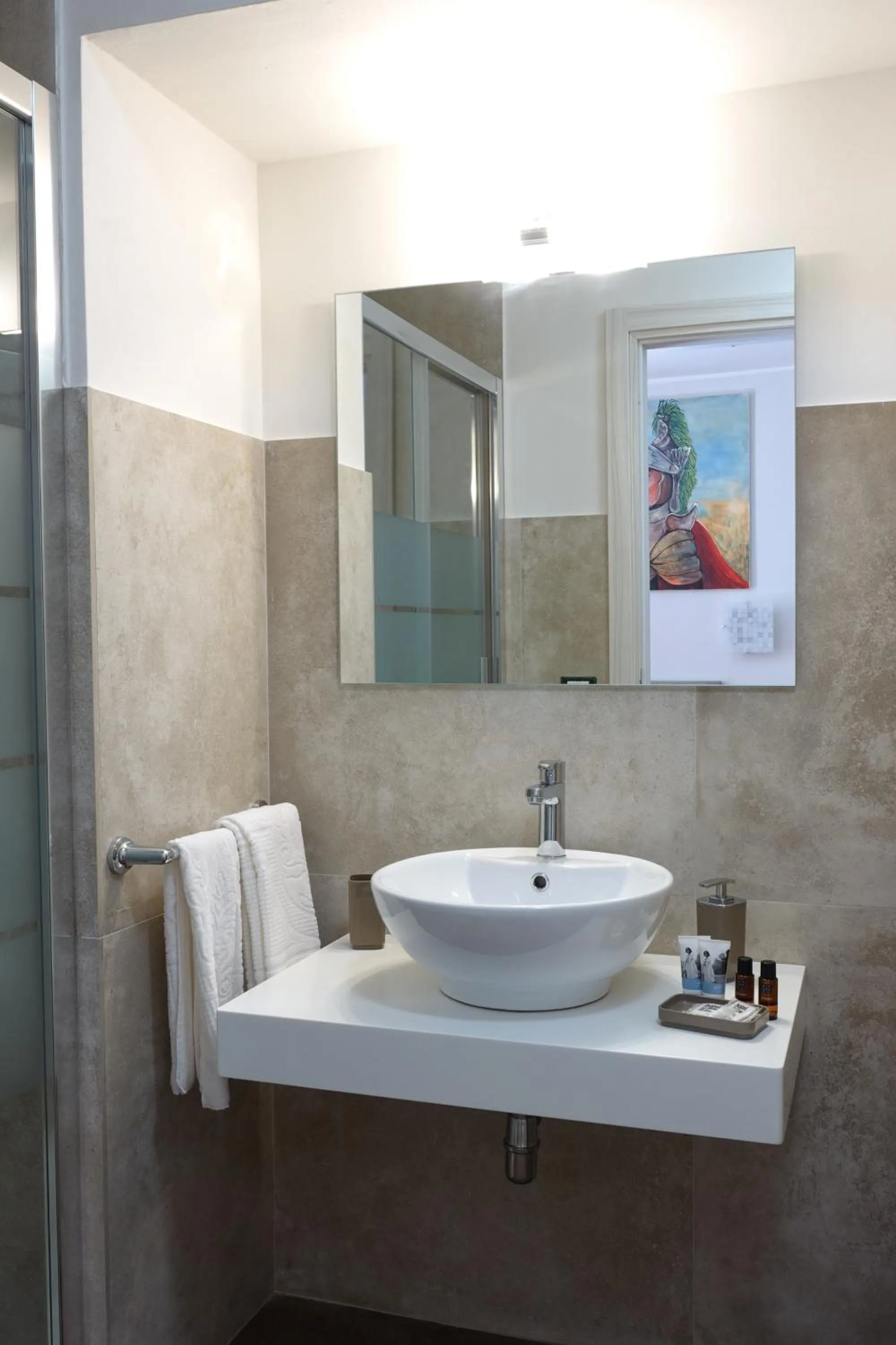 Bathroom in BB Opera Dei Pupi